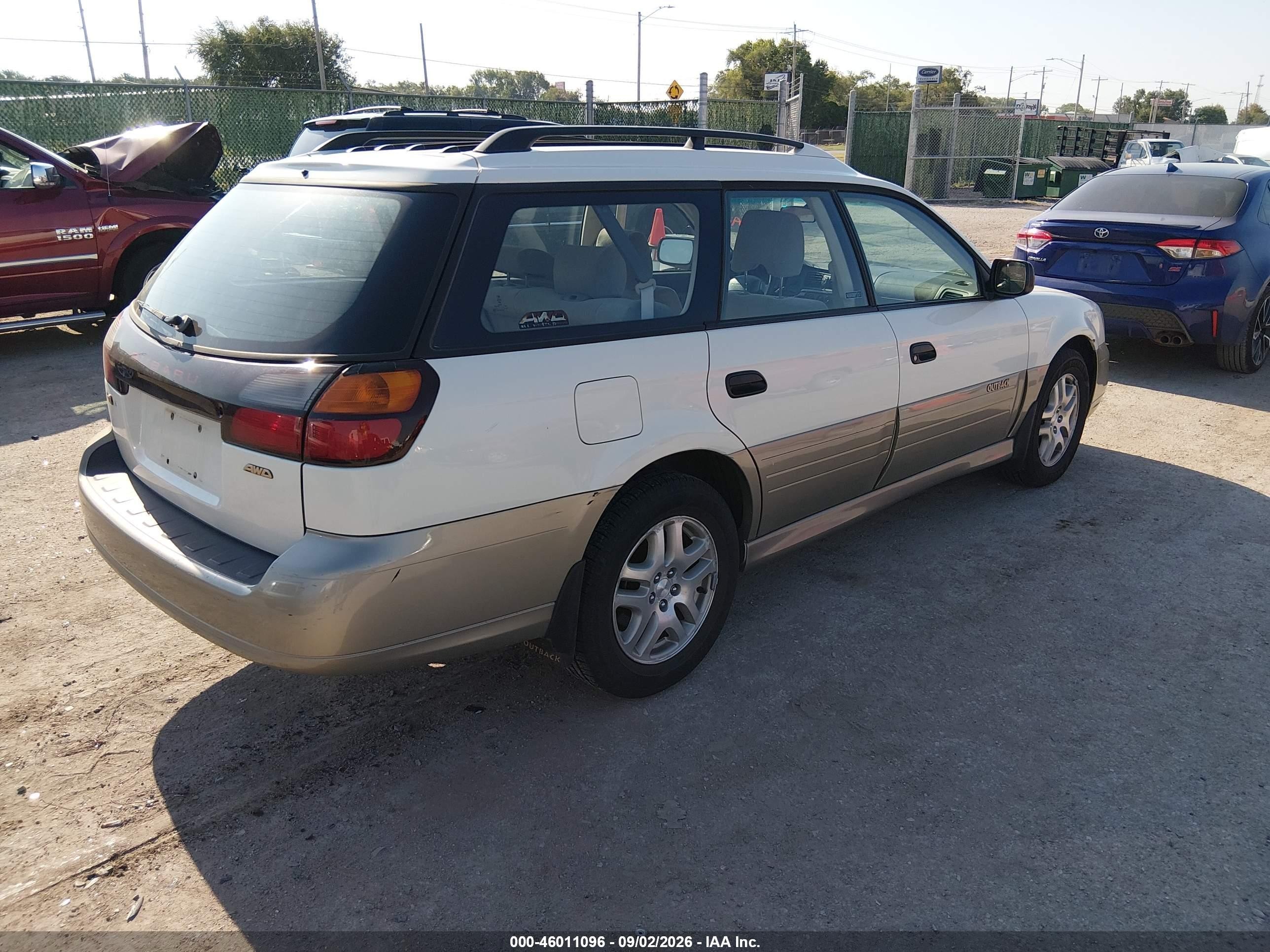 2002 Subaru Outback White vin: 4S3BH675627638754
