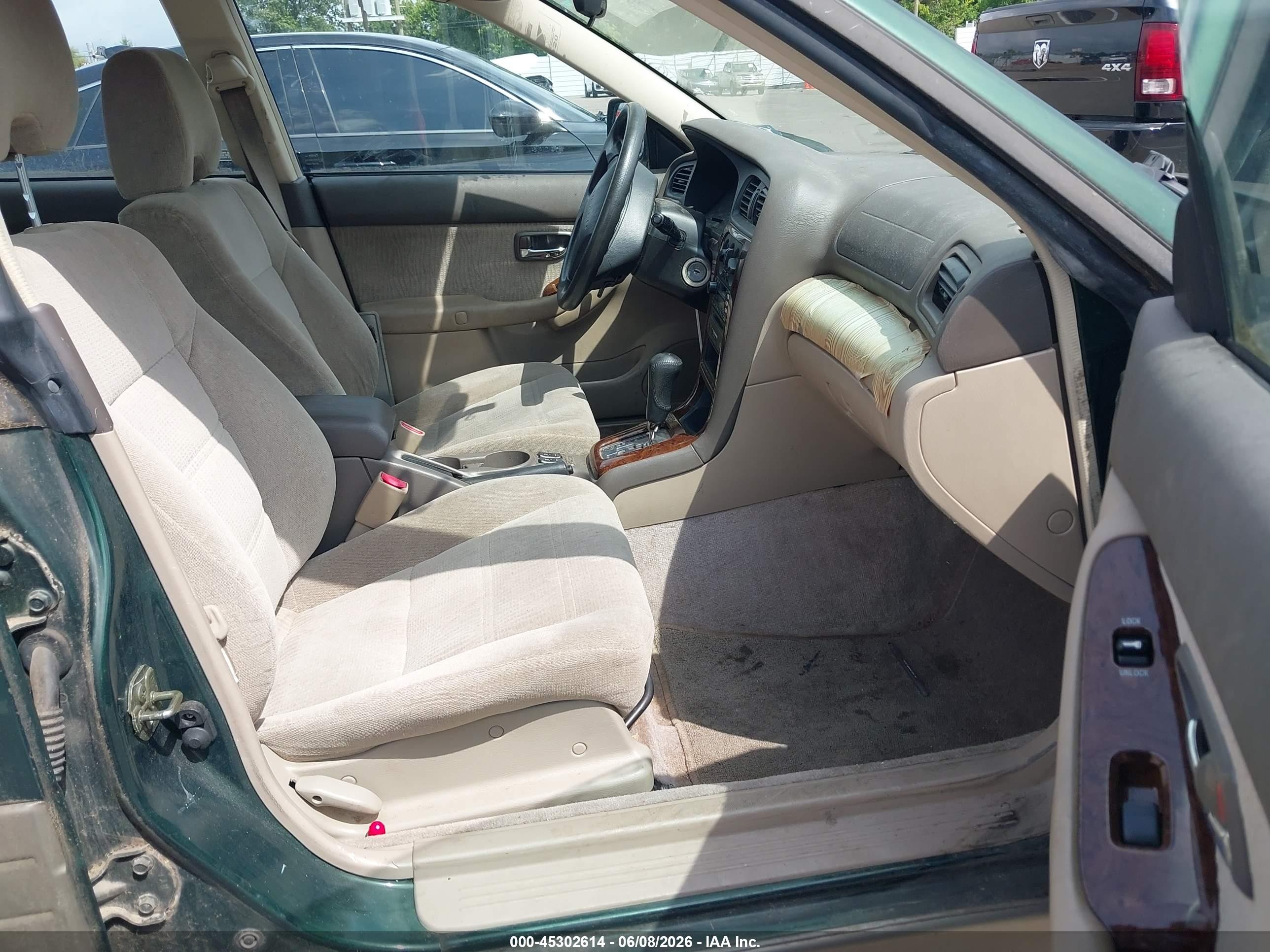 2002 Subaru Outback   Green vin: 4S3BH675627644067