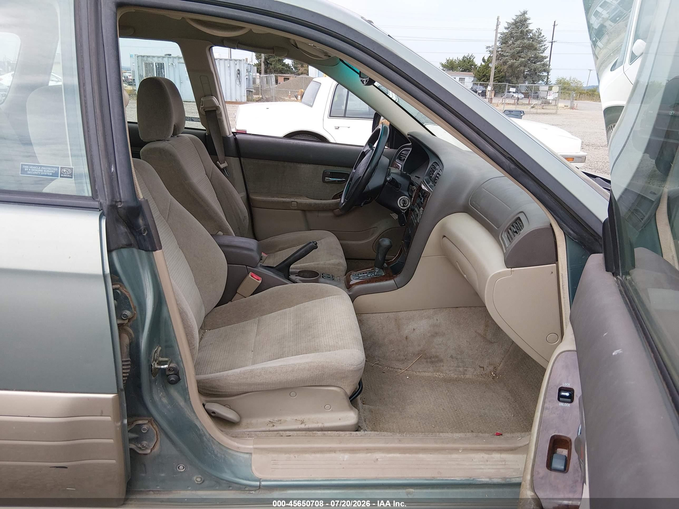 2003 Subaru Outback   Зеленый vin: 4S3BH675637608252