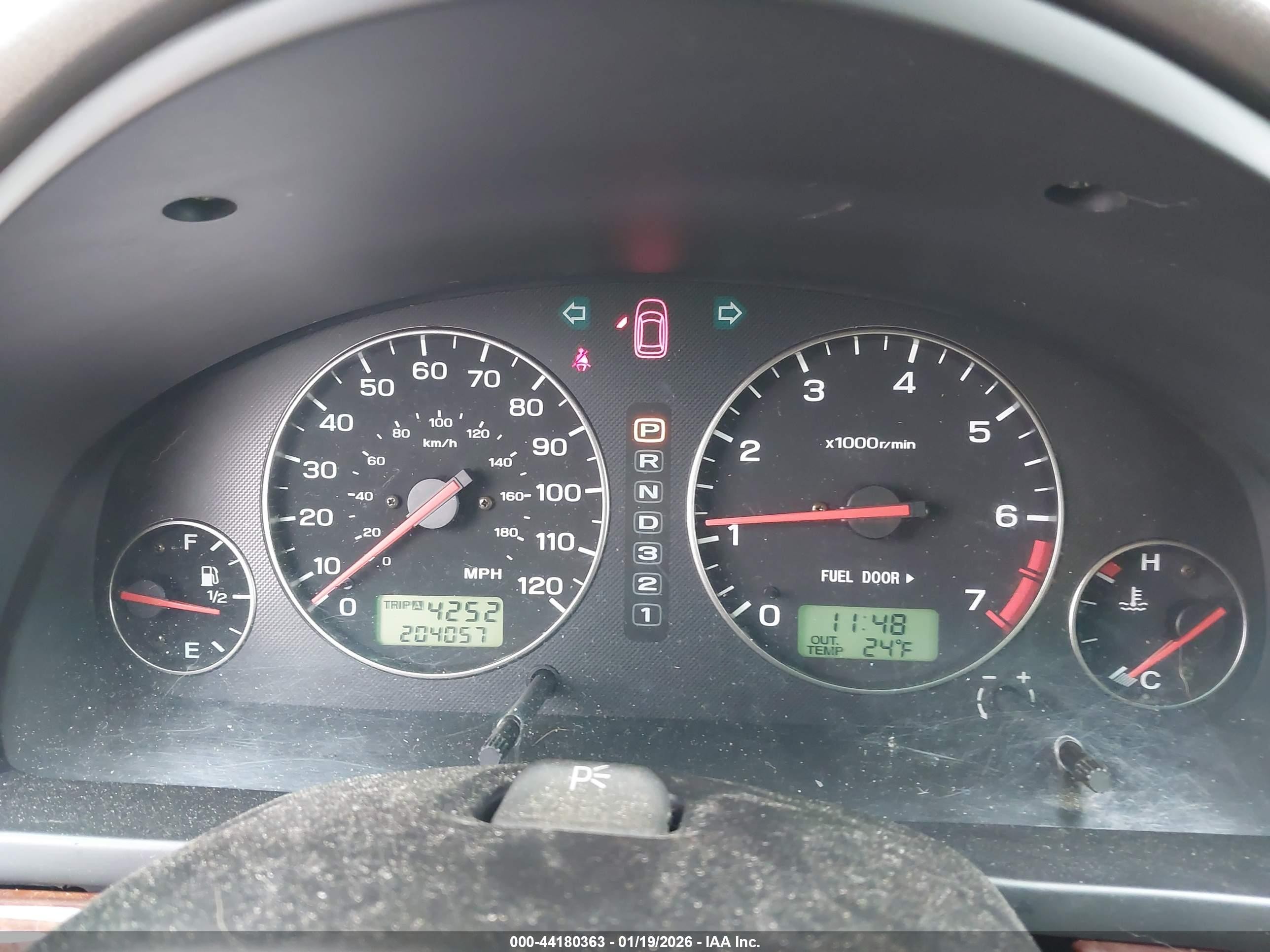 2004 Subaru Outback   Green vin: 4S3BH675647632942