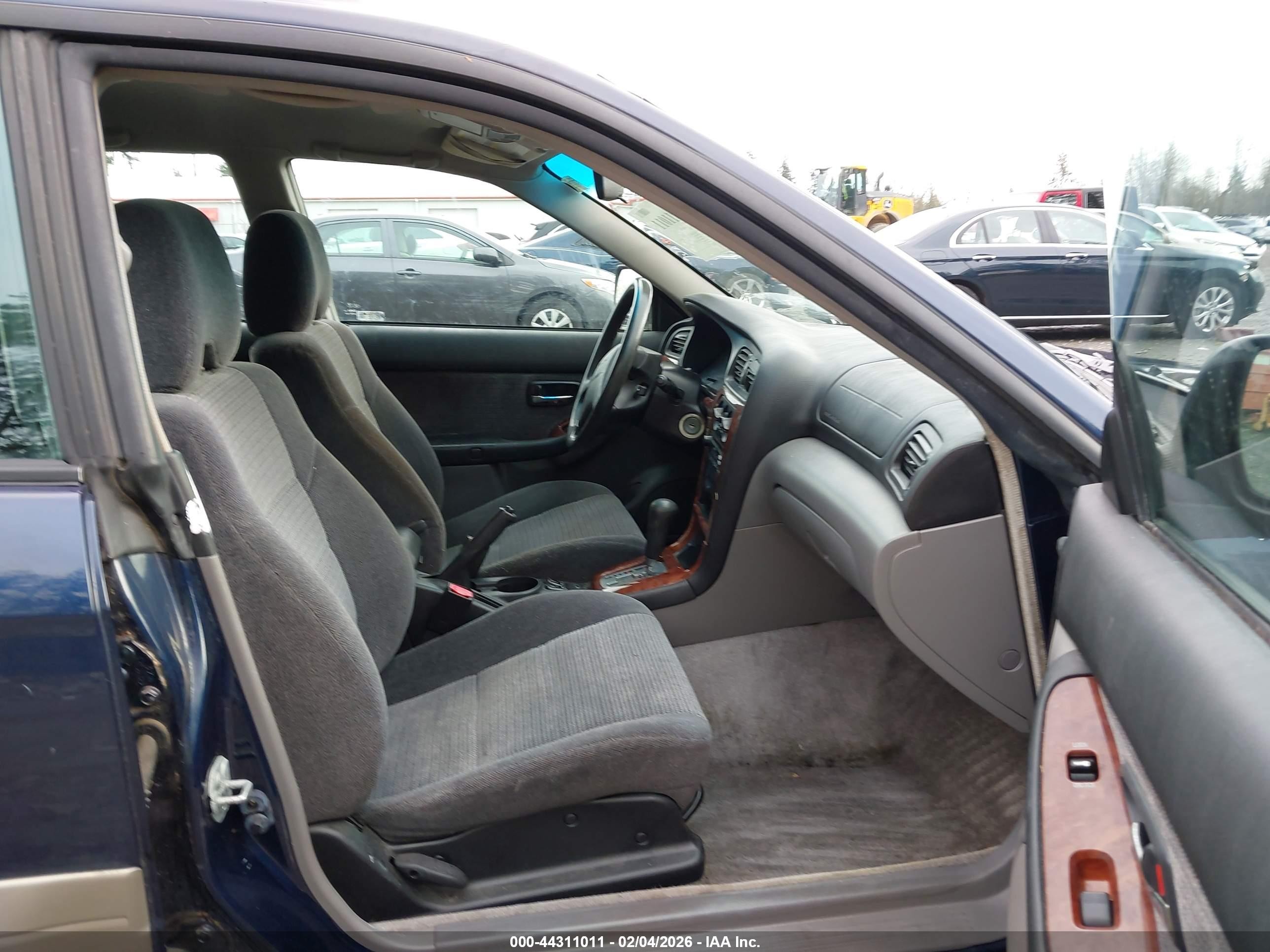 2004 Subaru Outback   Blue vin: 4S3BH675647639888