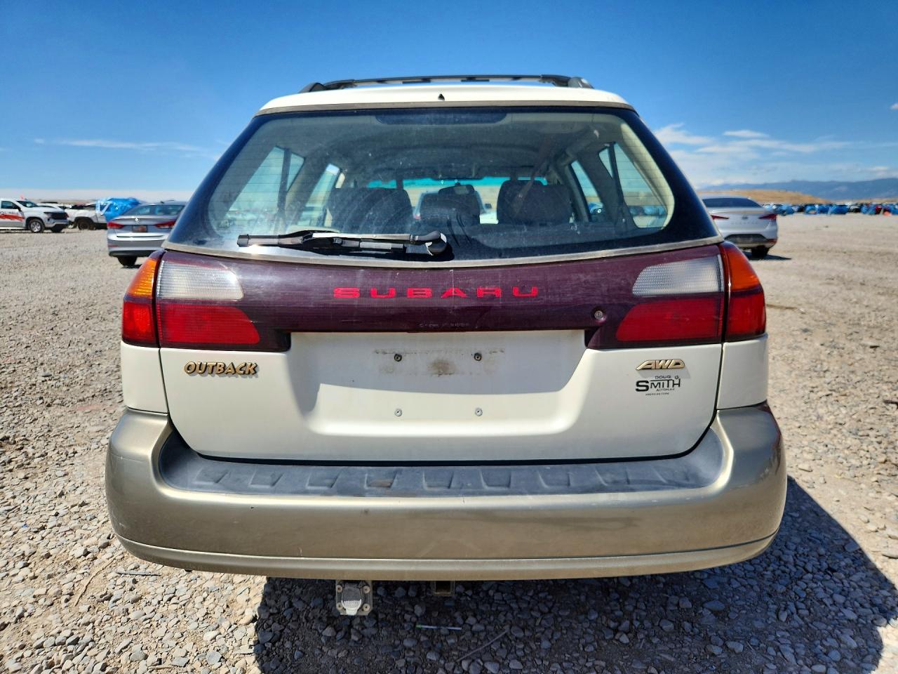 2003 Subaru Legacy Outback Awp White vin: 4S3BH675737628686