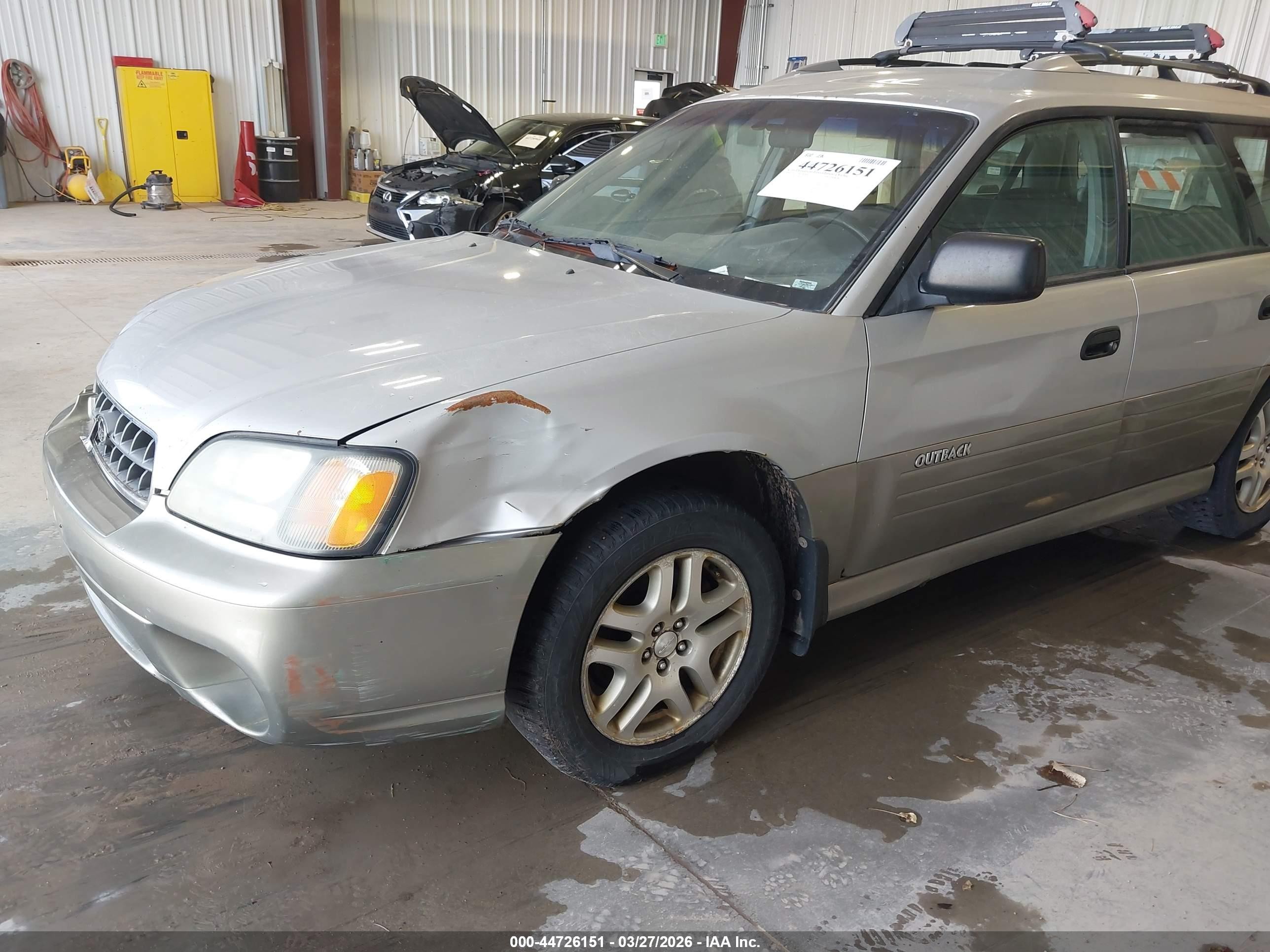 2004 Subaru Outback   Серебряный vin: 4S3BH675946605093