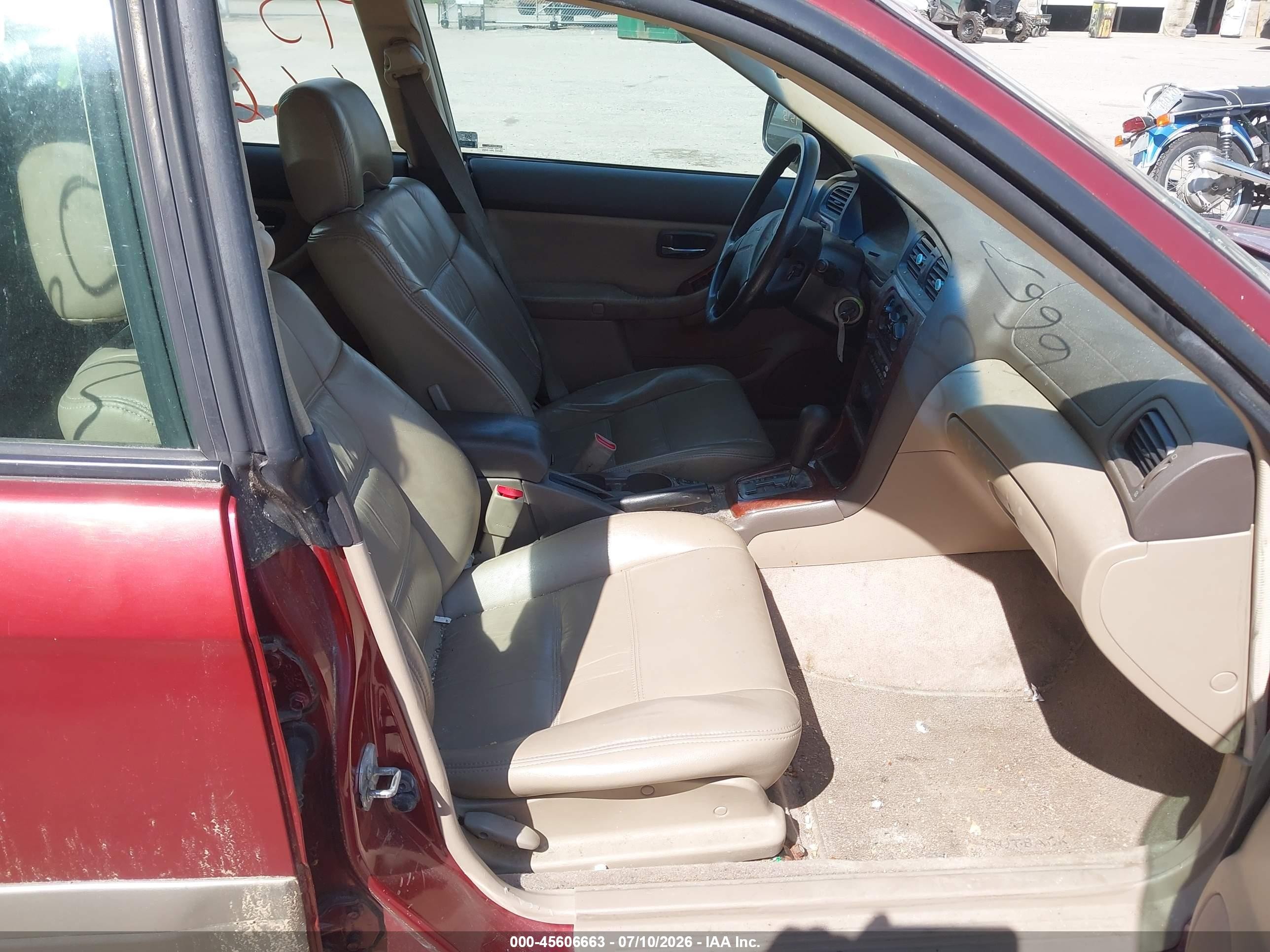 2004 Subaru Outback   Burgundy vin: 4S3BH675947631008