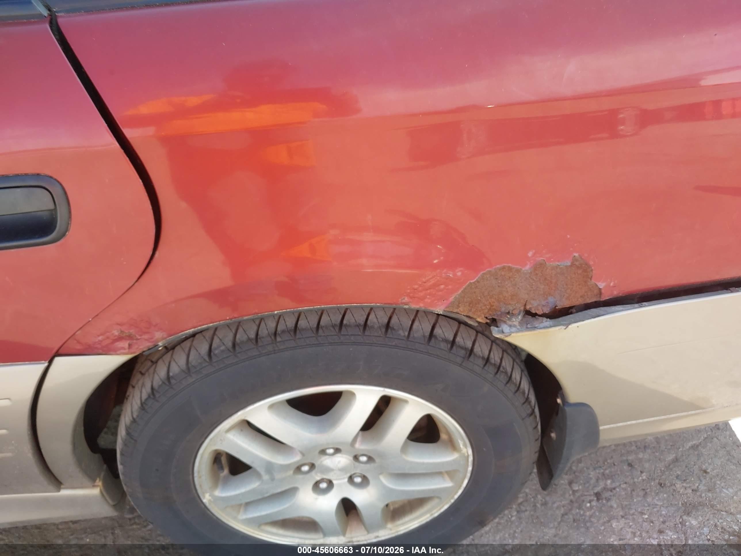 2004 Subaru Outback   Burgundy vin: 4S3BH675947631008