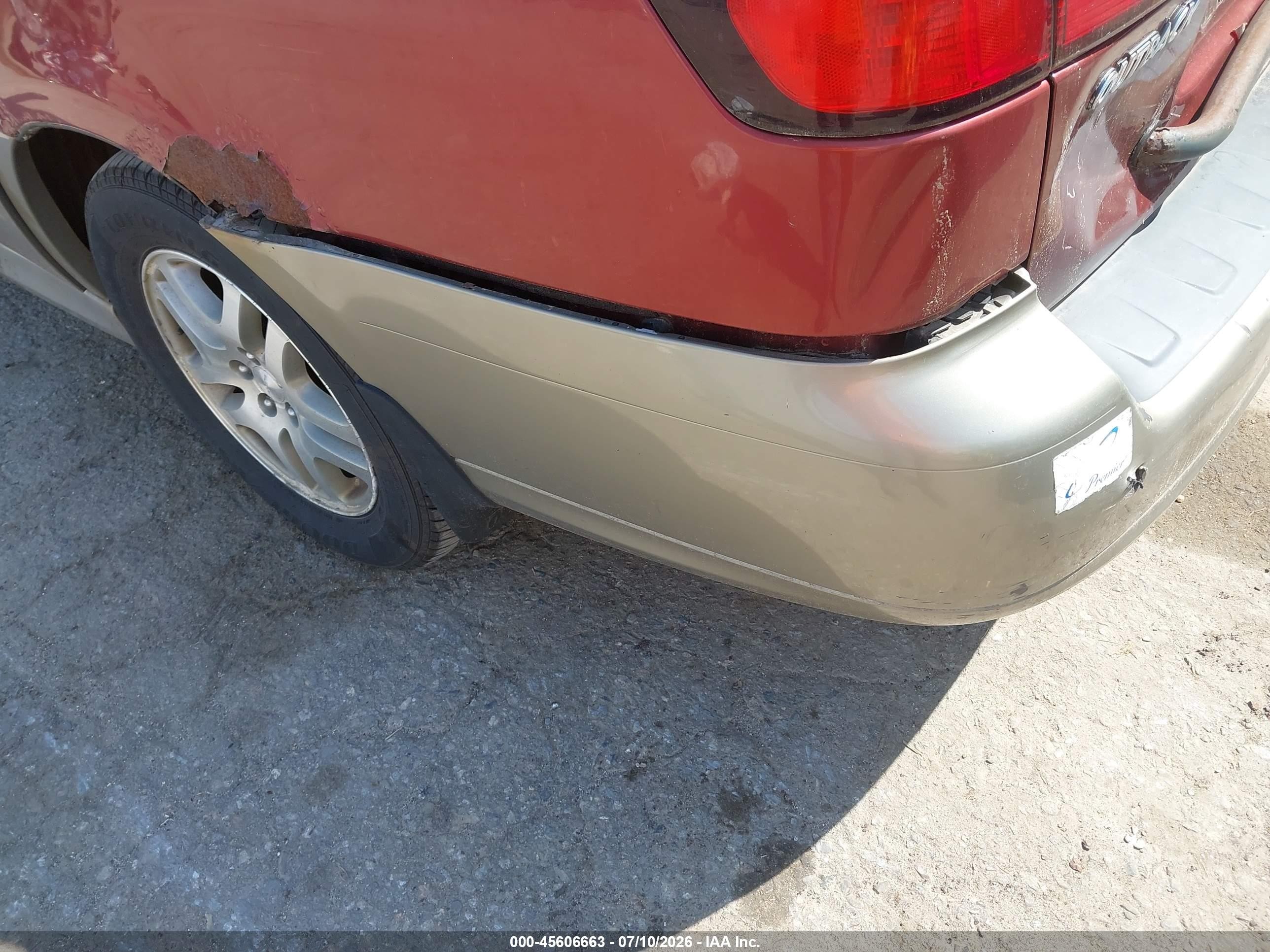 2004 Subaru Outback   Burgundy vin: 4S3BH675947631008