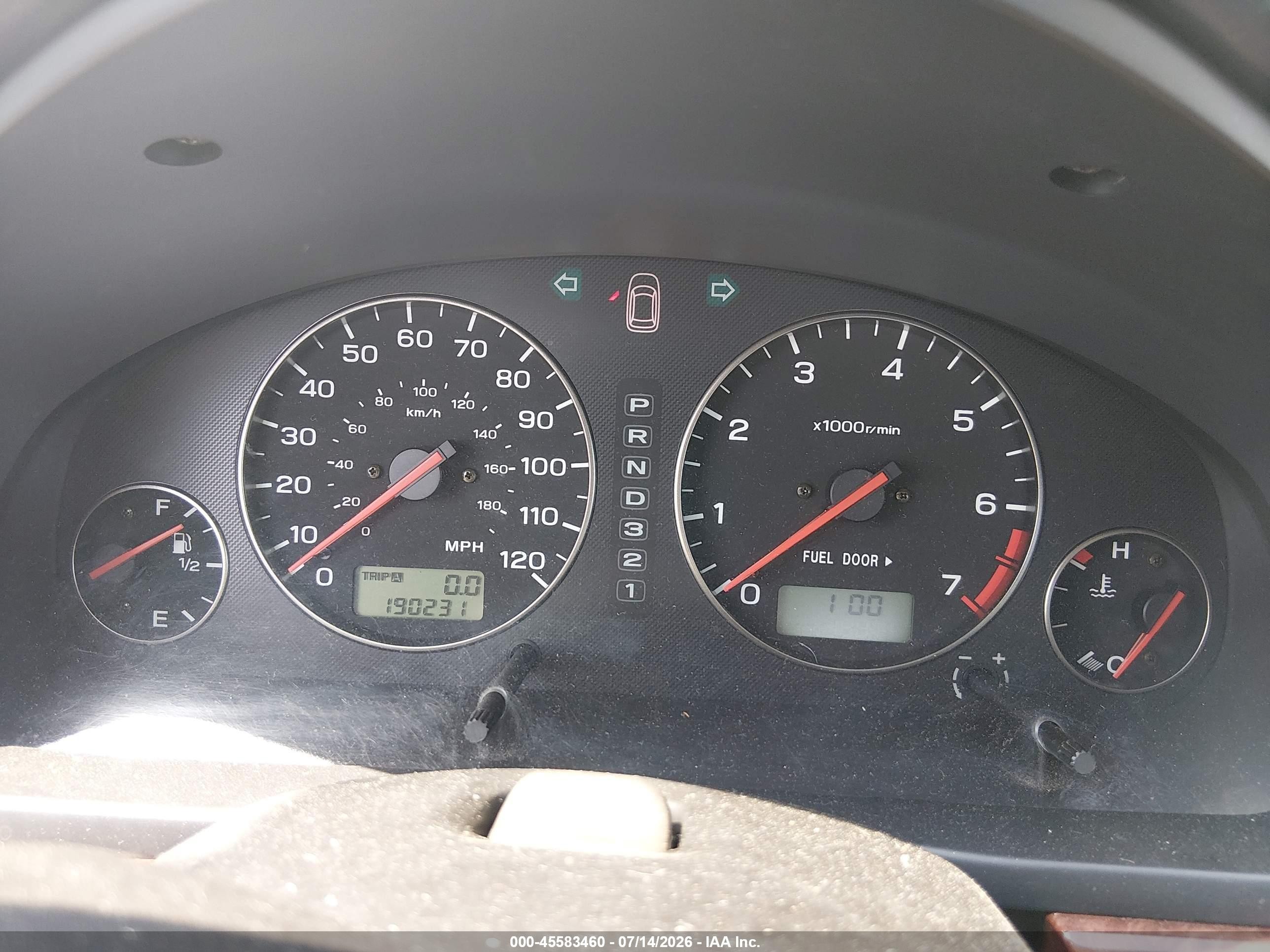 2004 Subaru Outback   Silver vin: 4S3BH675947638136