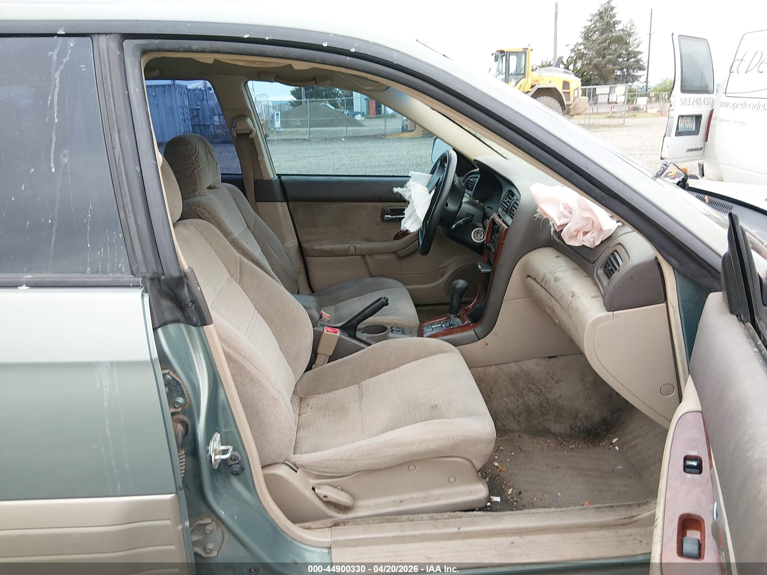 2004 Subaru Outback   Green vin: 4S3BH675947643854