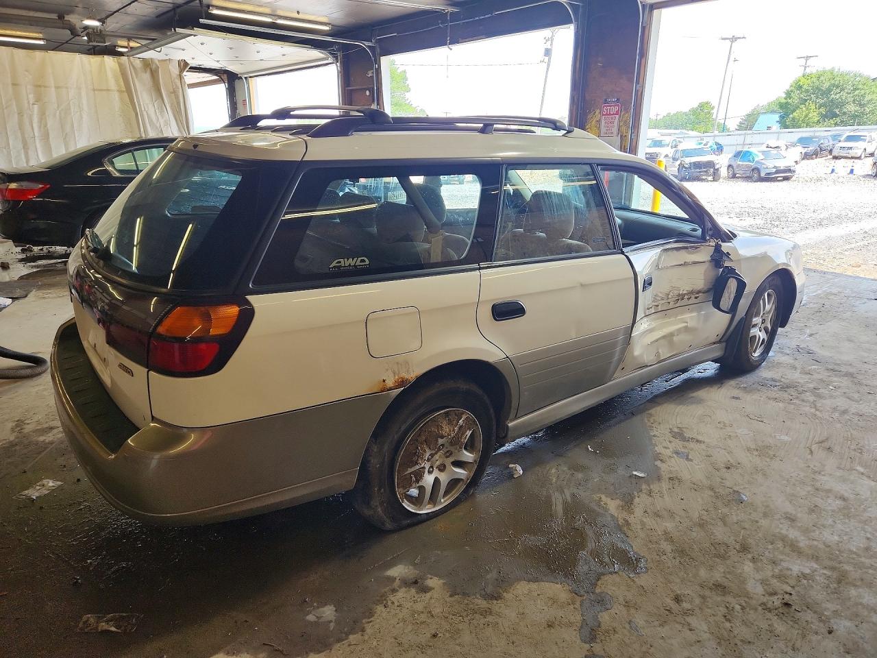 2001 Subaru Legacy Outback Awp Two Tone vin: 4S3BH675X17672825
