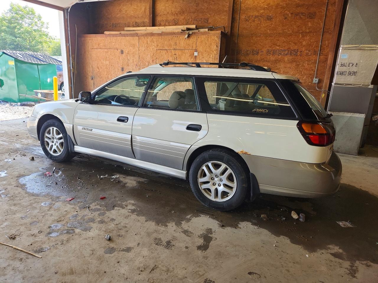 2001 Subaru Legacy Outback Awp Two Tone vin: 4S3BH675X17672825