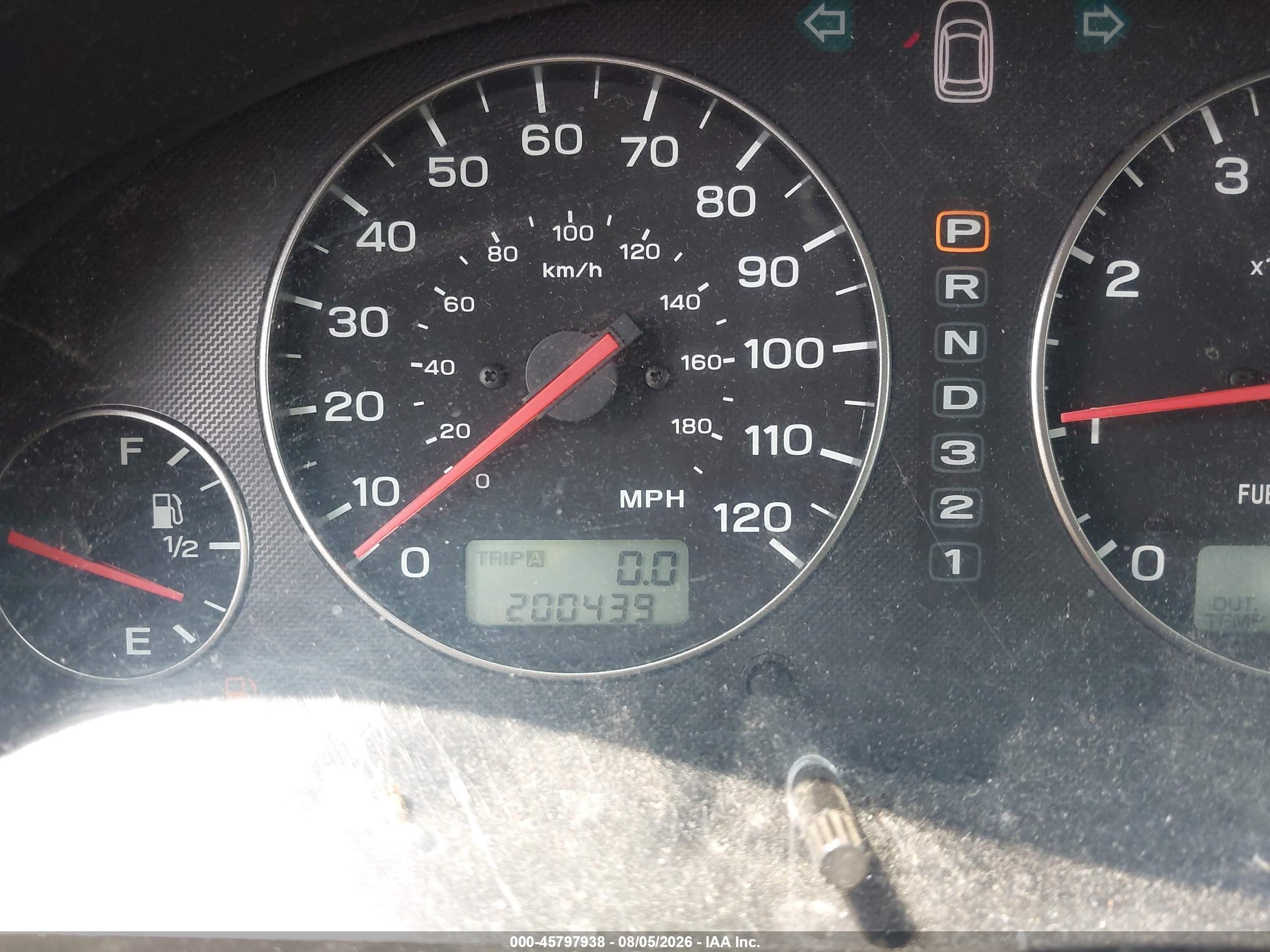 2003 Subaru Outback   Silver vin: 4S3BH675X37615835