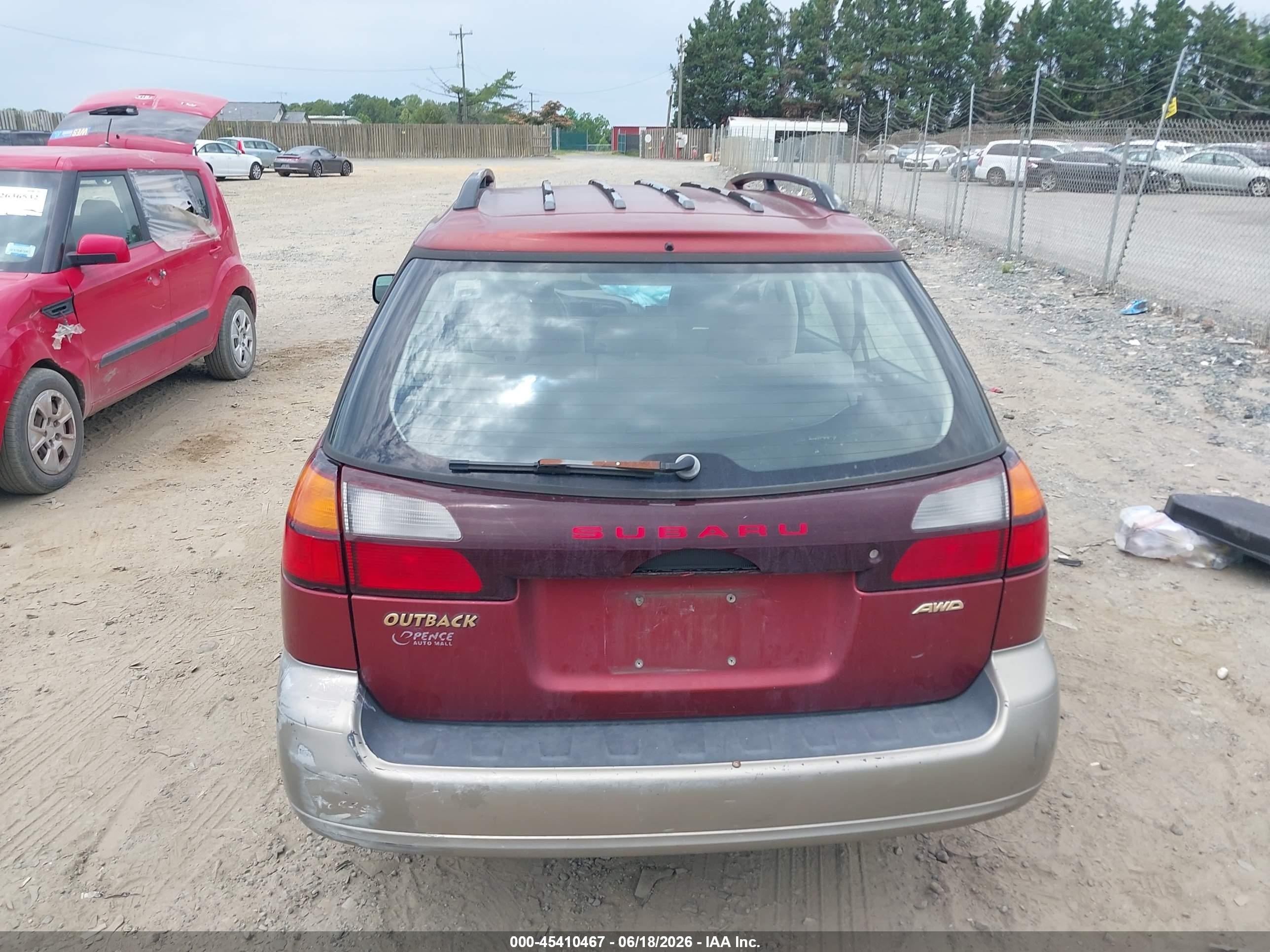 2003 Subaru Outback   Burgundy vin: 4S3BH675X37618735
