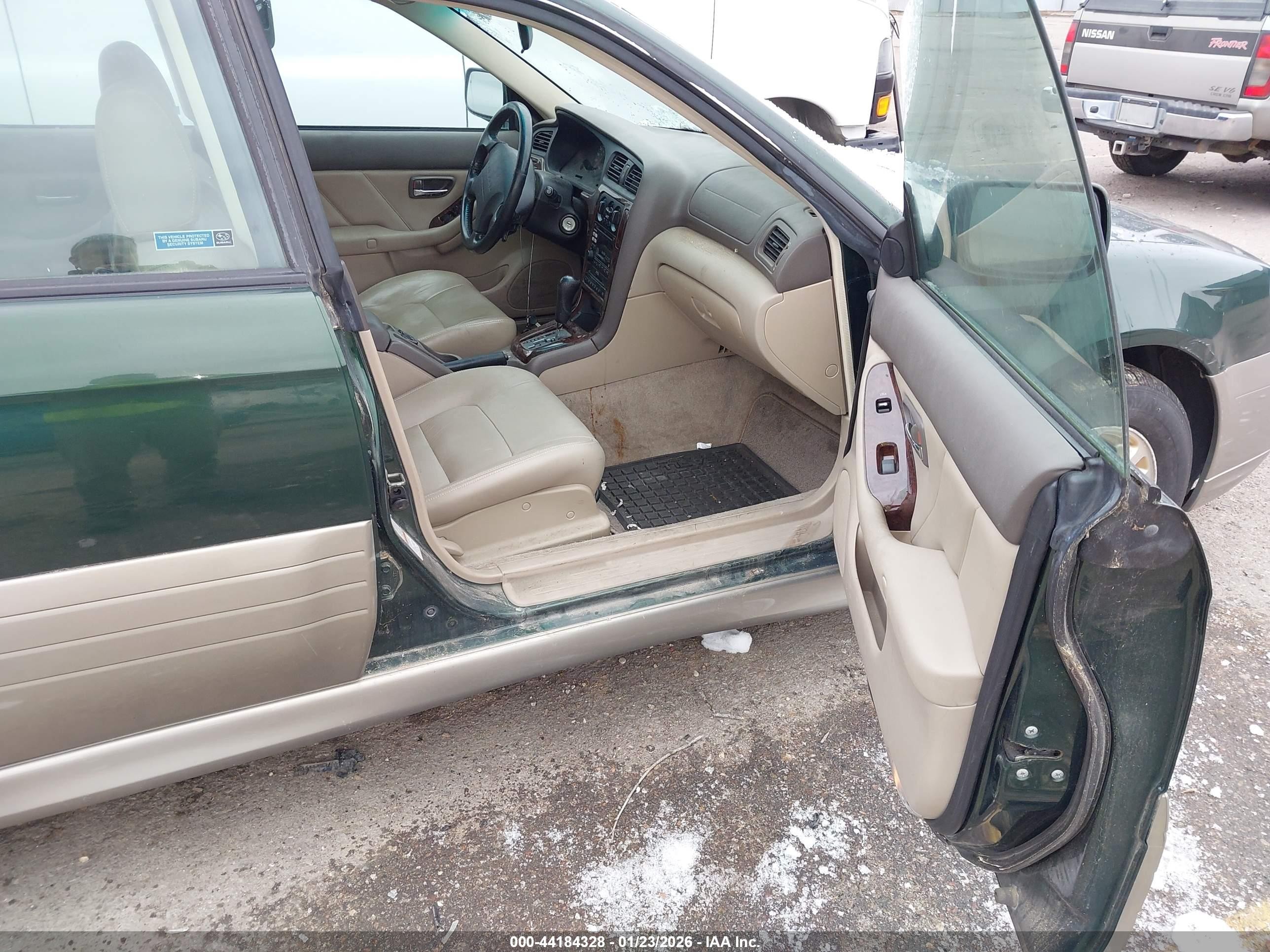 2000 Subaru Outback Limited Green vin: 4S3BH6860Y7635347