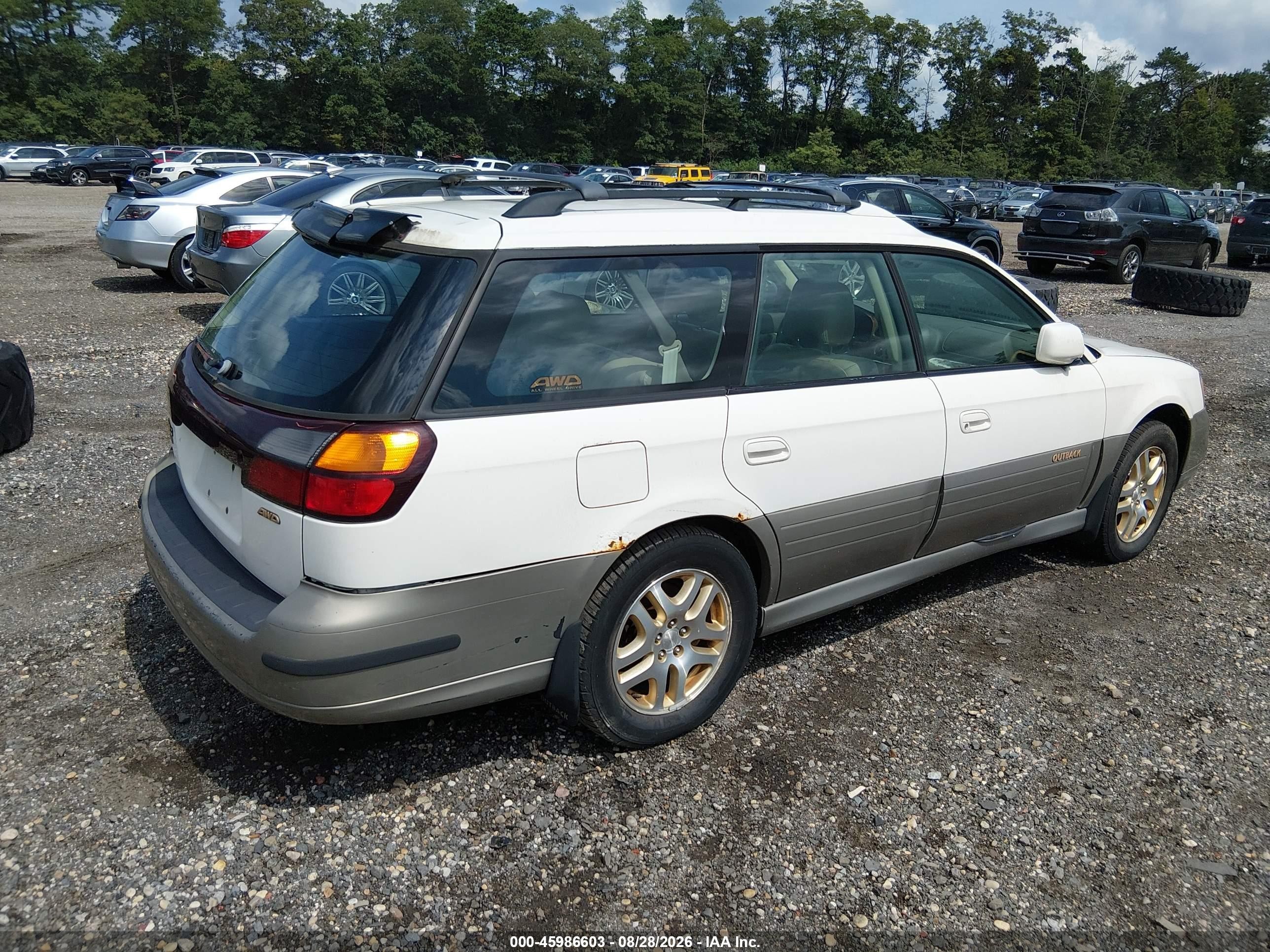2001 Subaru Outback Limited White vin: 4S3BH686117609801