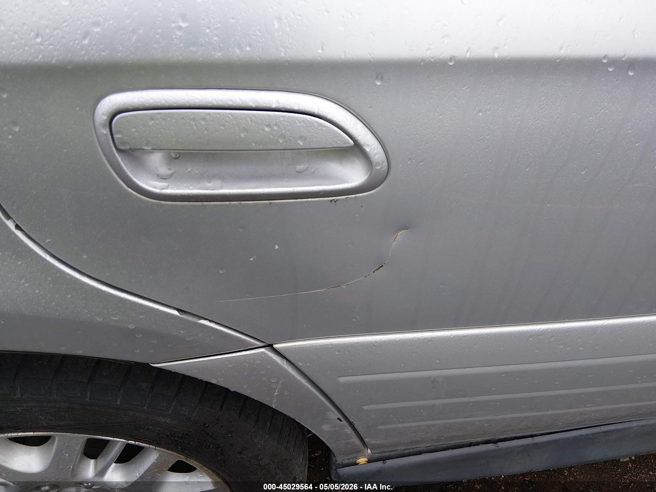 2004 Subaru Outback Limited Silver vin: 4S3BH686146620422