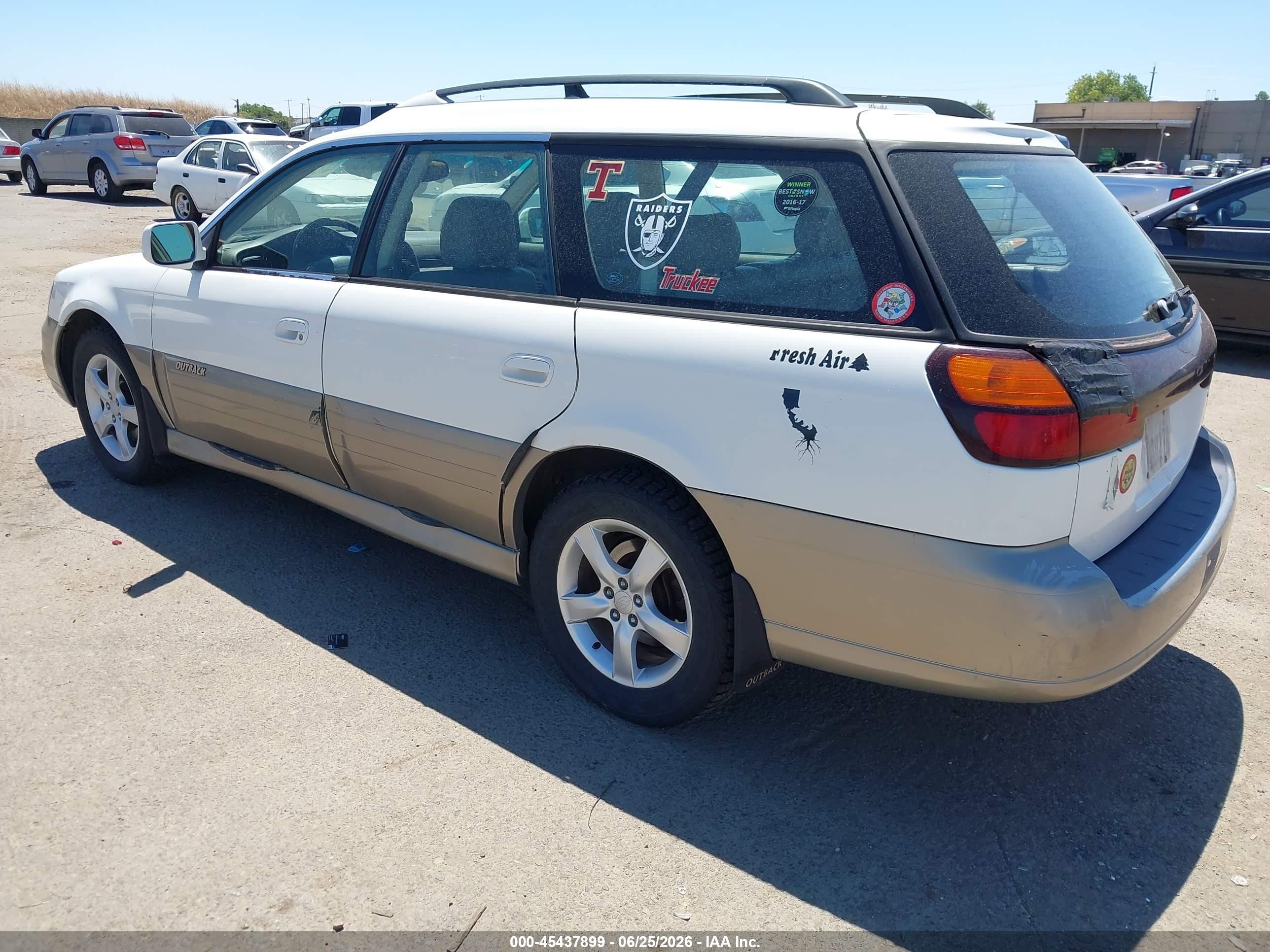 2001 Subaru Outback Limited White vin: 4S3BH686516614862