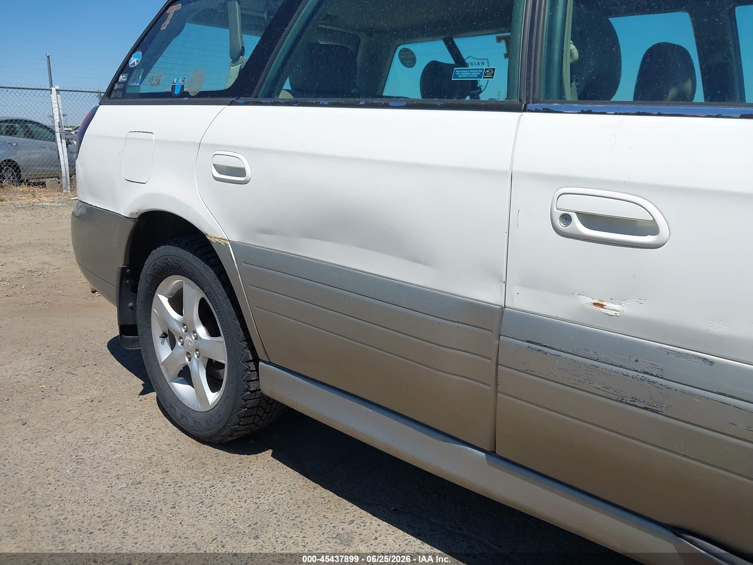 2001 Subaru Outback Limited White vin: 4S3BH686516614862