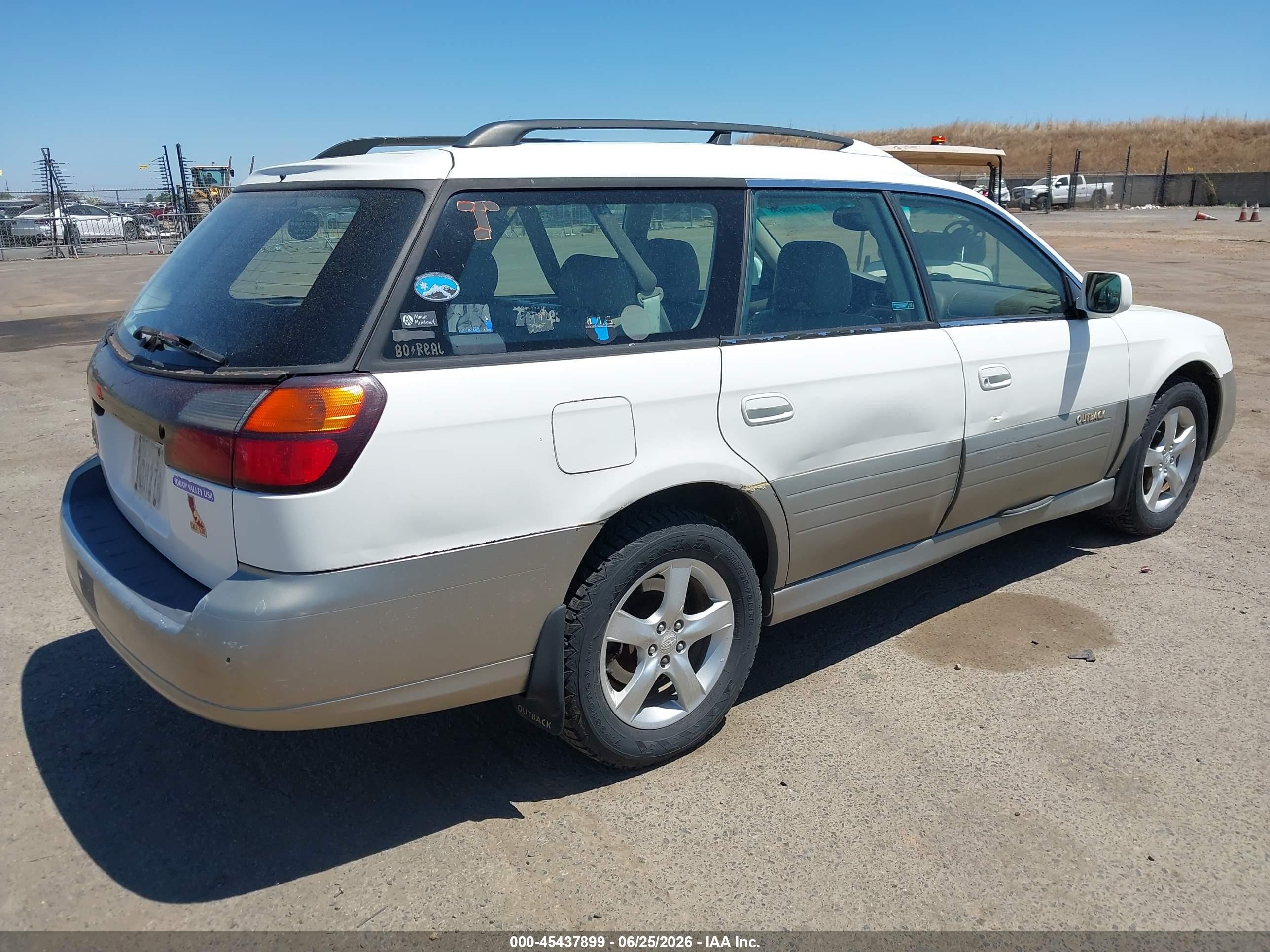 2001 Subaru Outback Limited White vin: 4S3BH686516614862