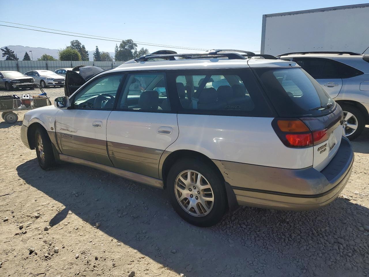 2001 Subaru Legacy Outback H6 3.0 Ll Bean White vin: 4S3BH806017668622