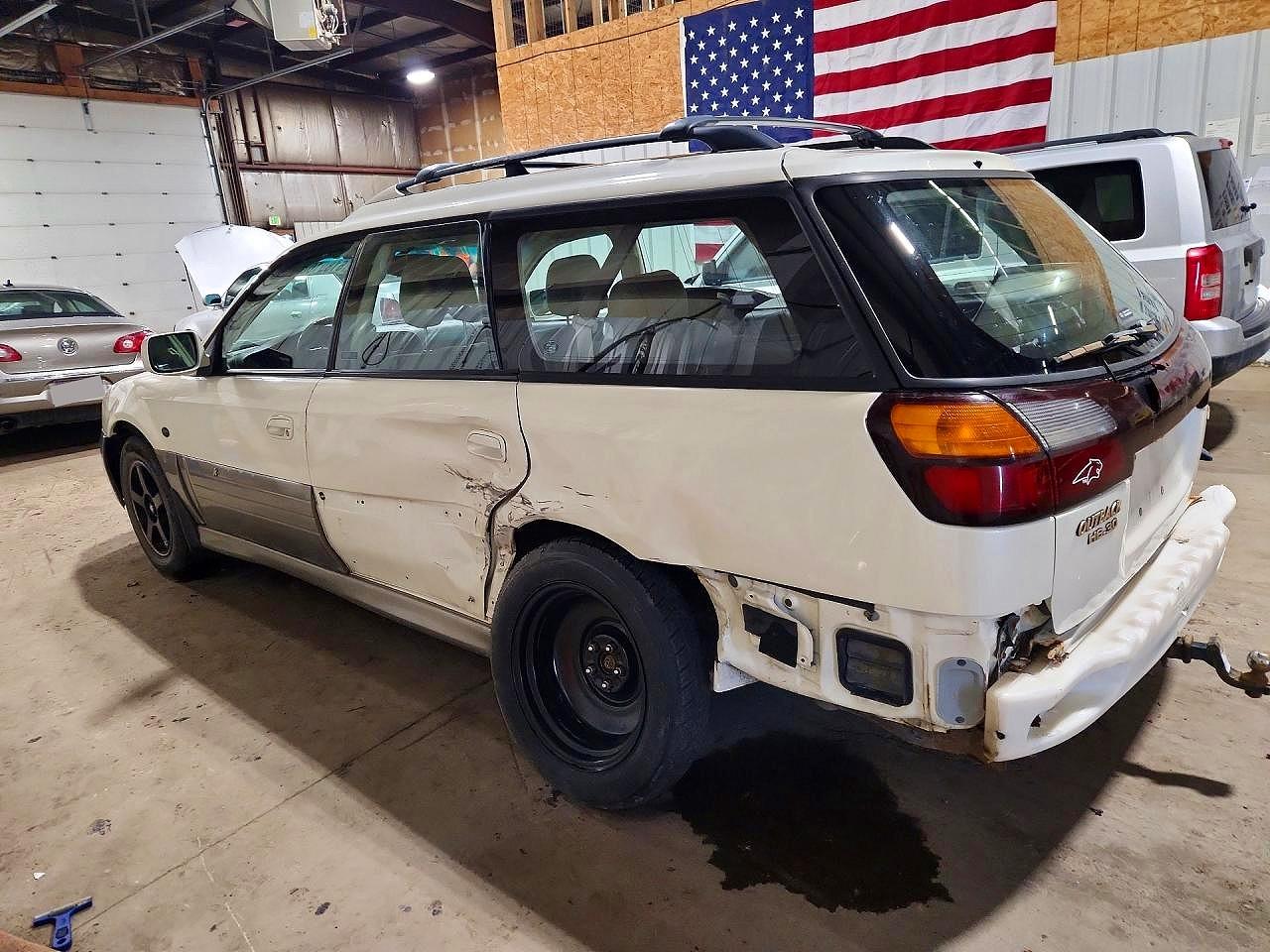 2002 Subaru Legacy Outback H6 3.0 Ll Bean White vin: 4S3BH806127624730