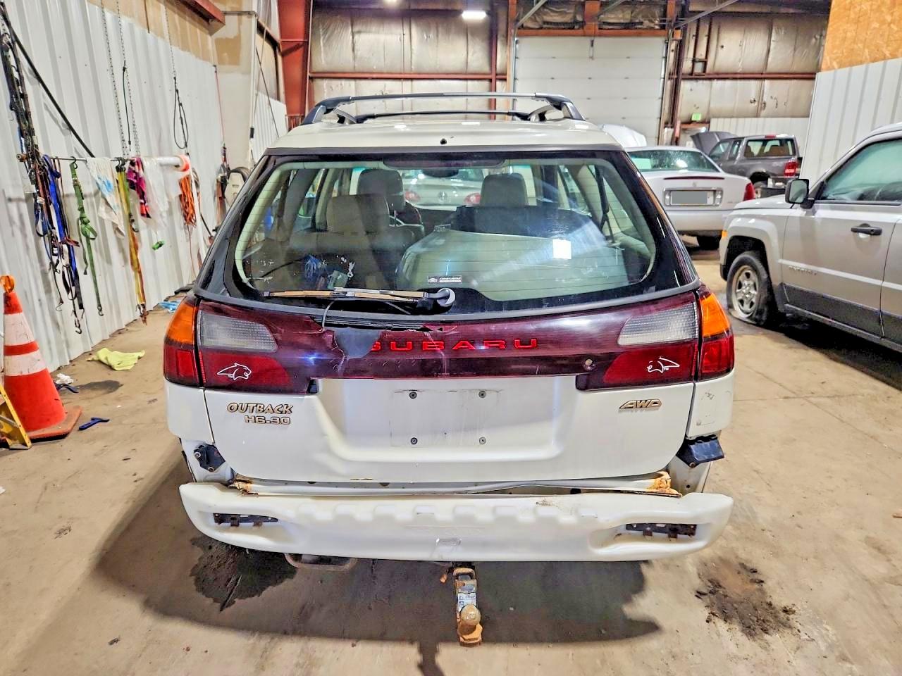 2002 Subaru Legacy Outback H6 3.0 Ll Bean White vin: 4S3BH806127624730