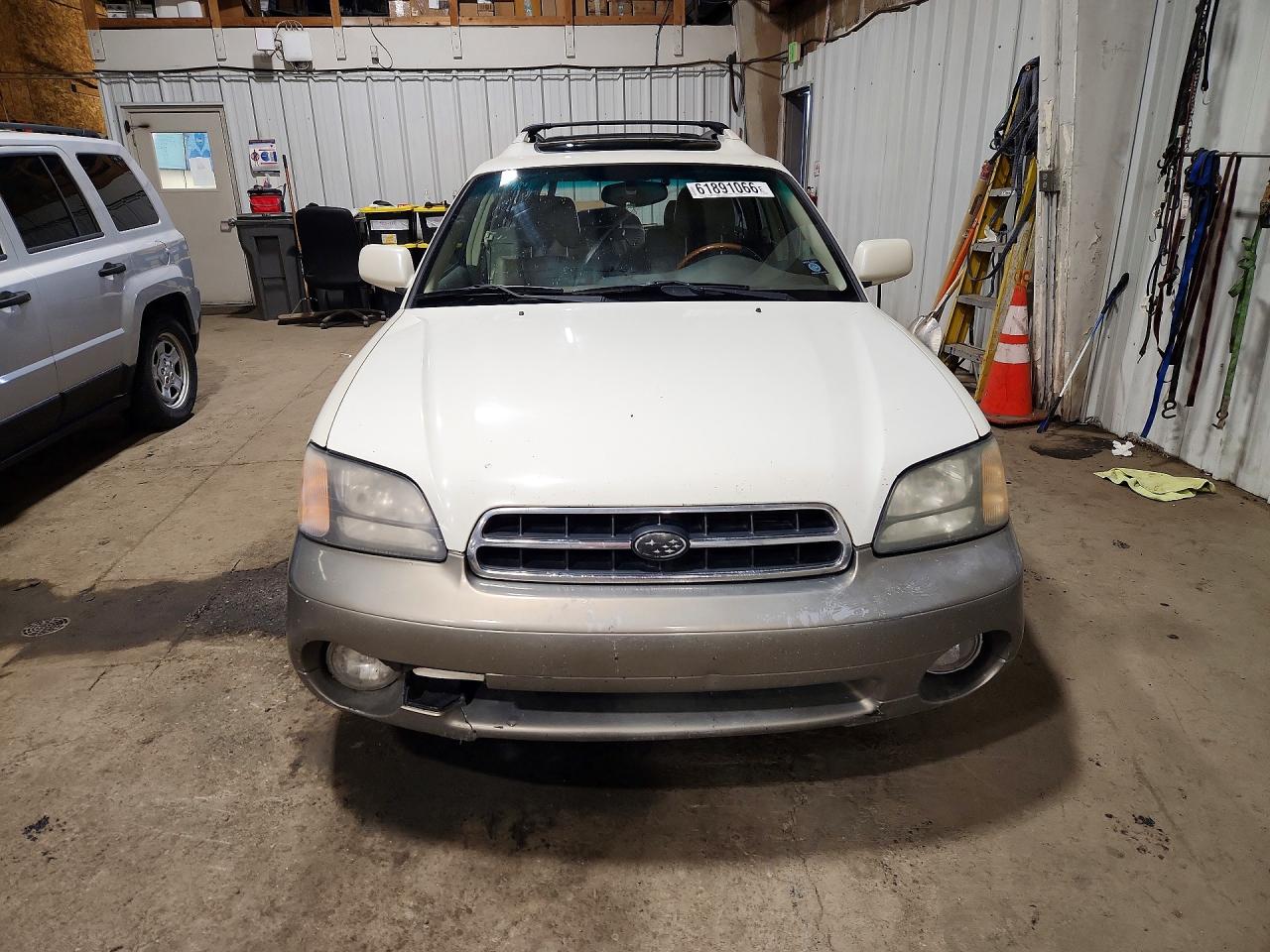 2002 Subaru Legacy Outback H6 3.0 Ll Bean White vin: 4S3BH806127624730