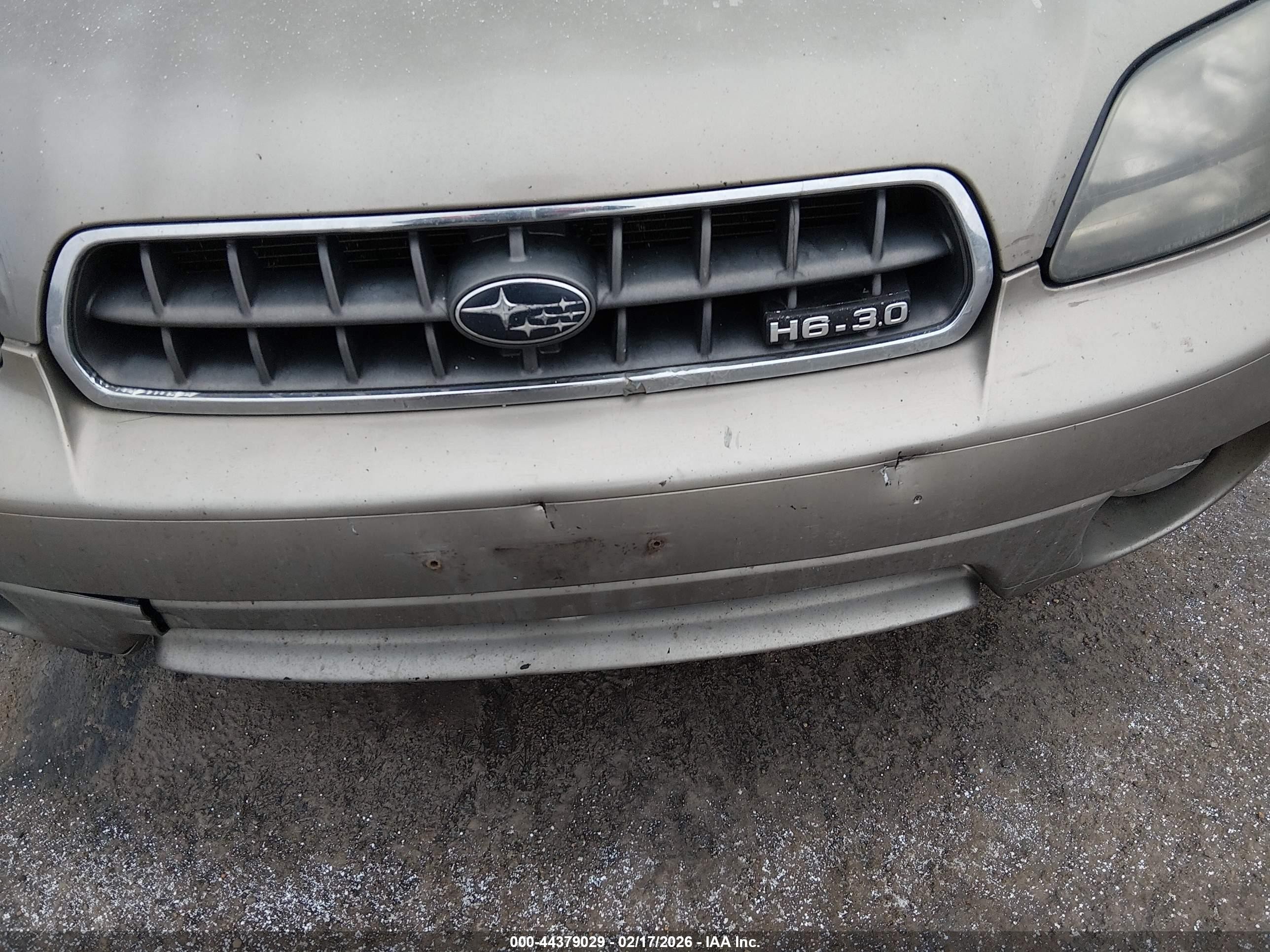 2004 Subaru Outback H6-3.0 L.l. Bean Edition Бежевый vin: 4S3BH806147632314