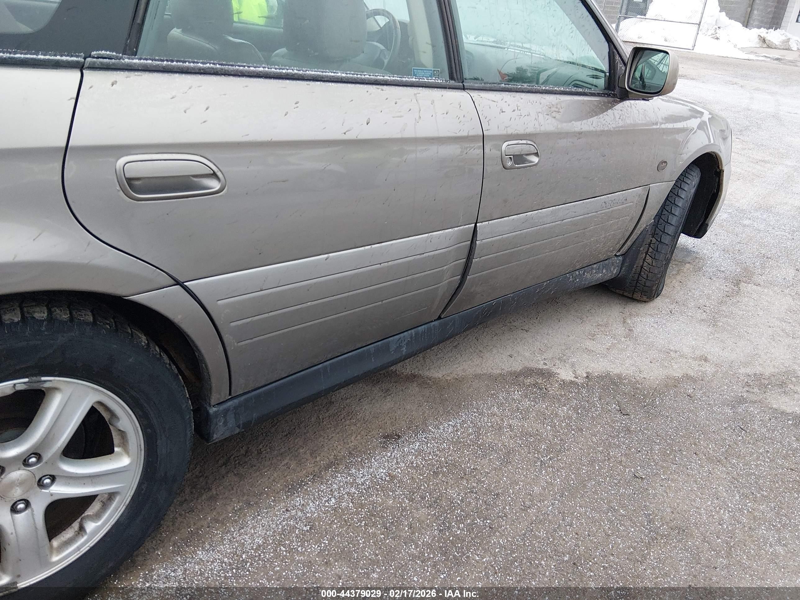 2004 Subaru Outback H6-3.0 L.l. Bean Edition Бежевый vin: 4S3BH806147632314