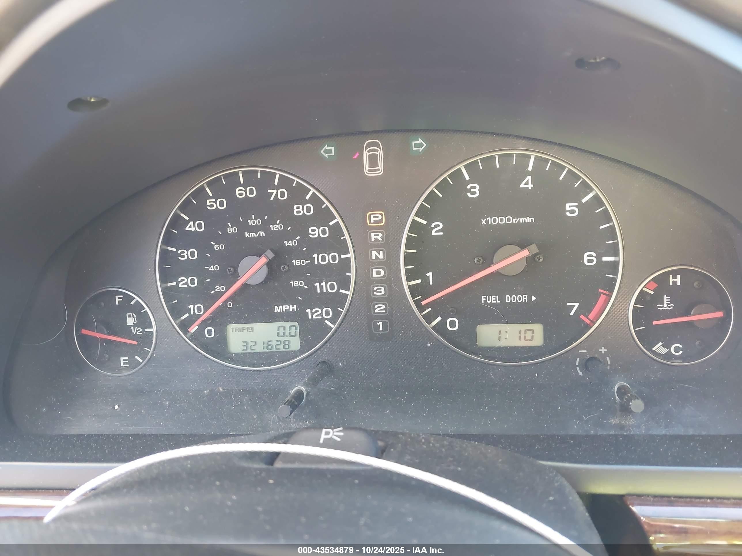 2003 Subaru Outback H6-3.0 L.l. Bean Edition Gold vin: 4S3BH806337617330