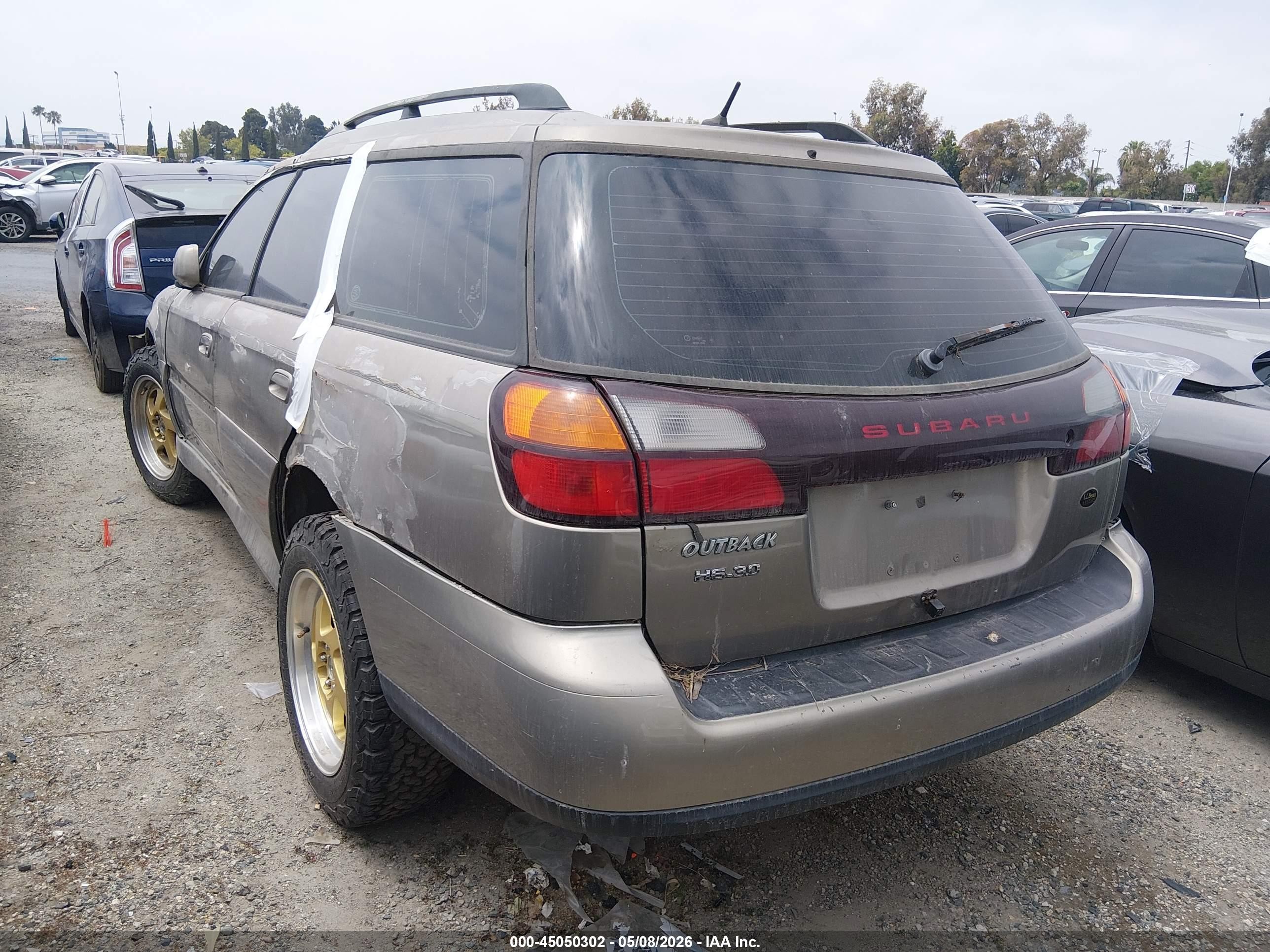 2004 Subaru Outback H6-3.0 L.l. Bean Edition Champagne vin: 4S3BH806447635983