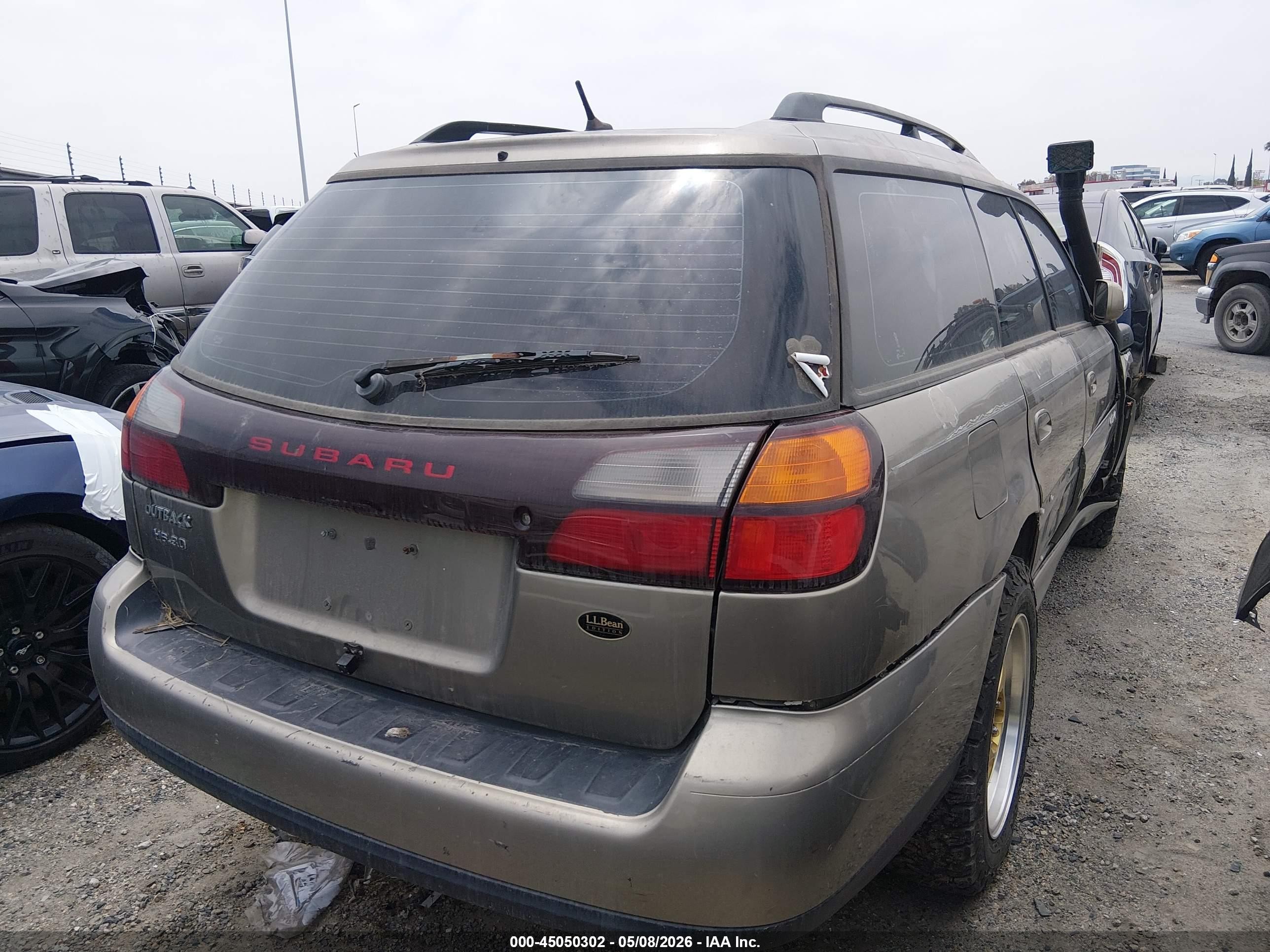 2004 Subaru Outback H6-3.0 L.l. Bean Edition Champagne vin: 4S3BH806447635983