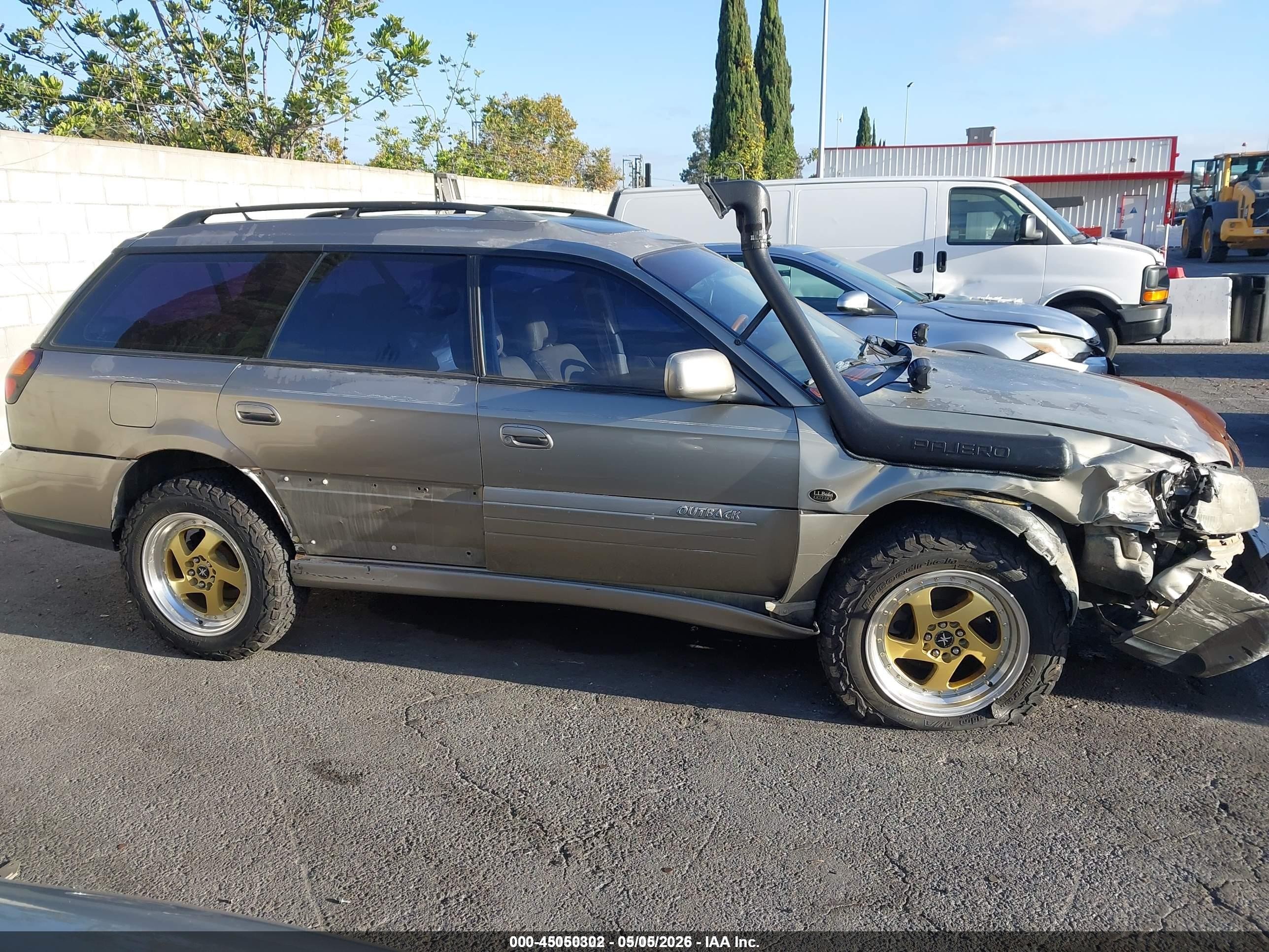 2004 Subaru Outback H6-3.0 L.l. Bean Edition Champagne vin: 4S3BH806447635983