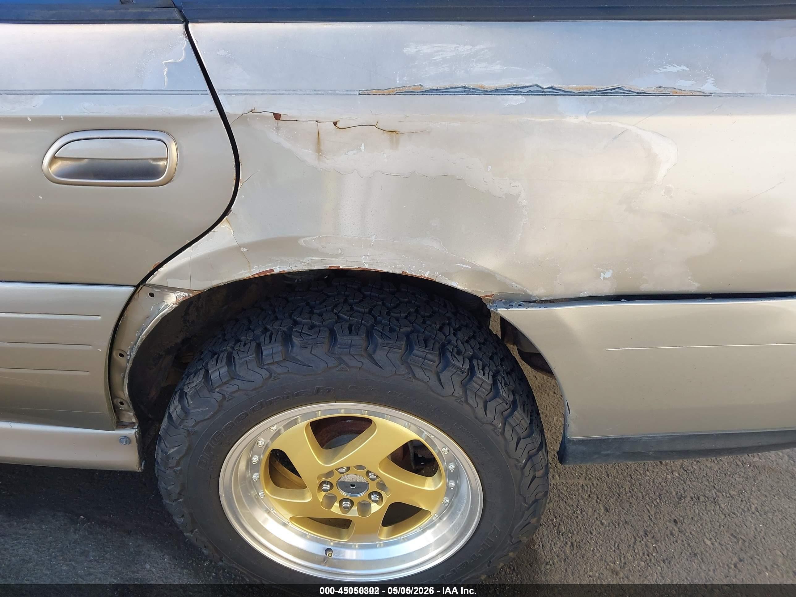 2004 Subaru Outback H6-3.0 L.l. Bean Edition Champagne vin: 4S3BH806447635983