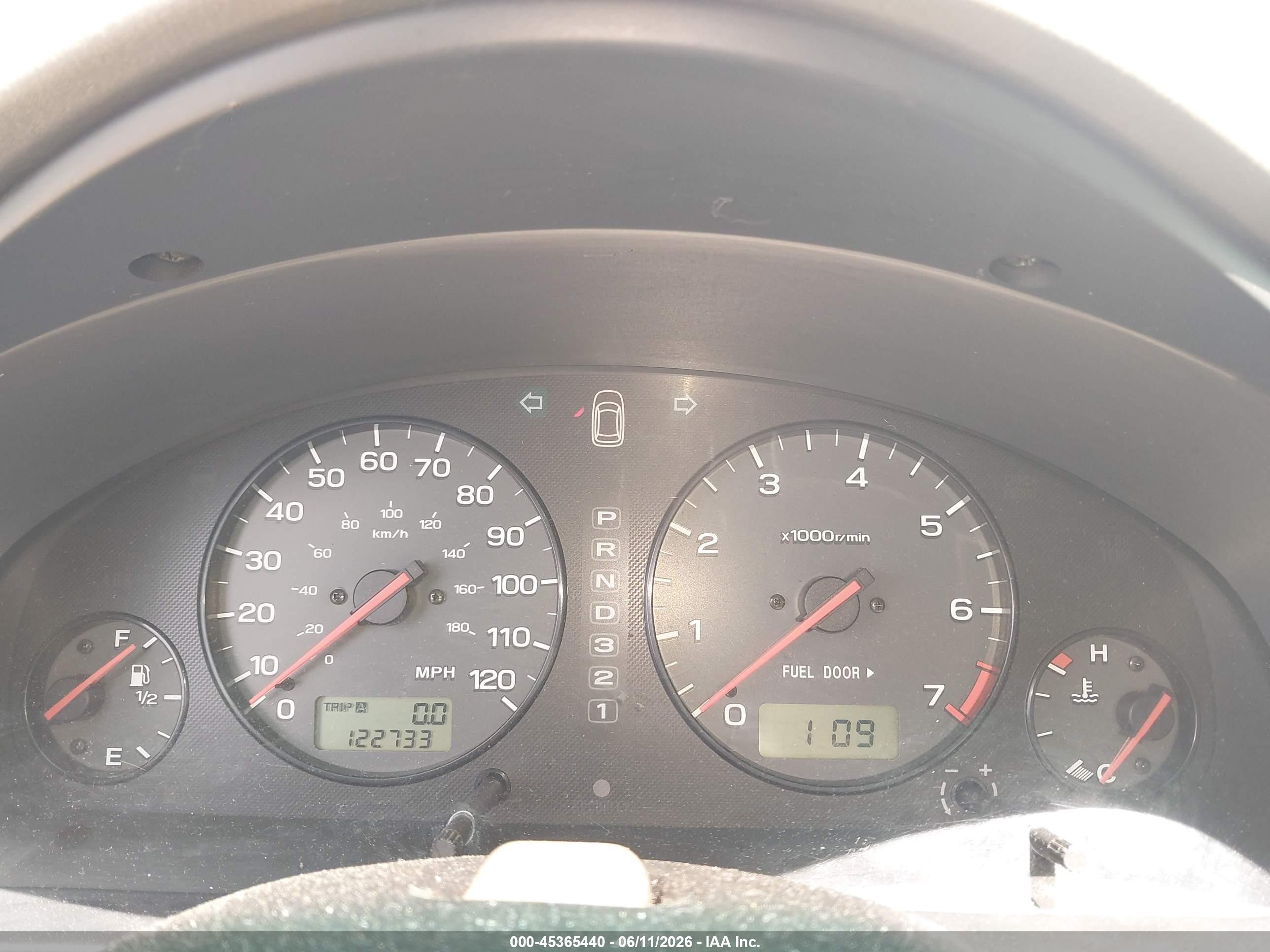 2002 Subaru Outback H6-3.0 L.l. Bean Edition White vin: 4S3BH806627641586