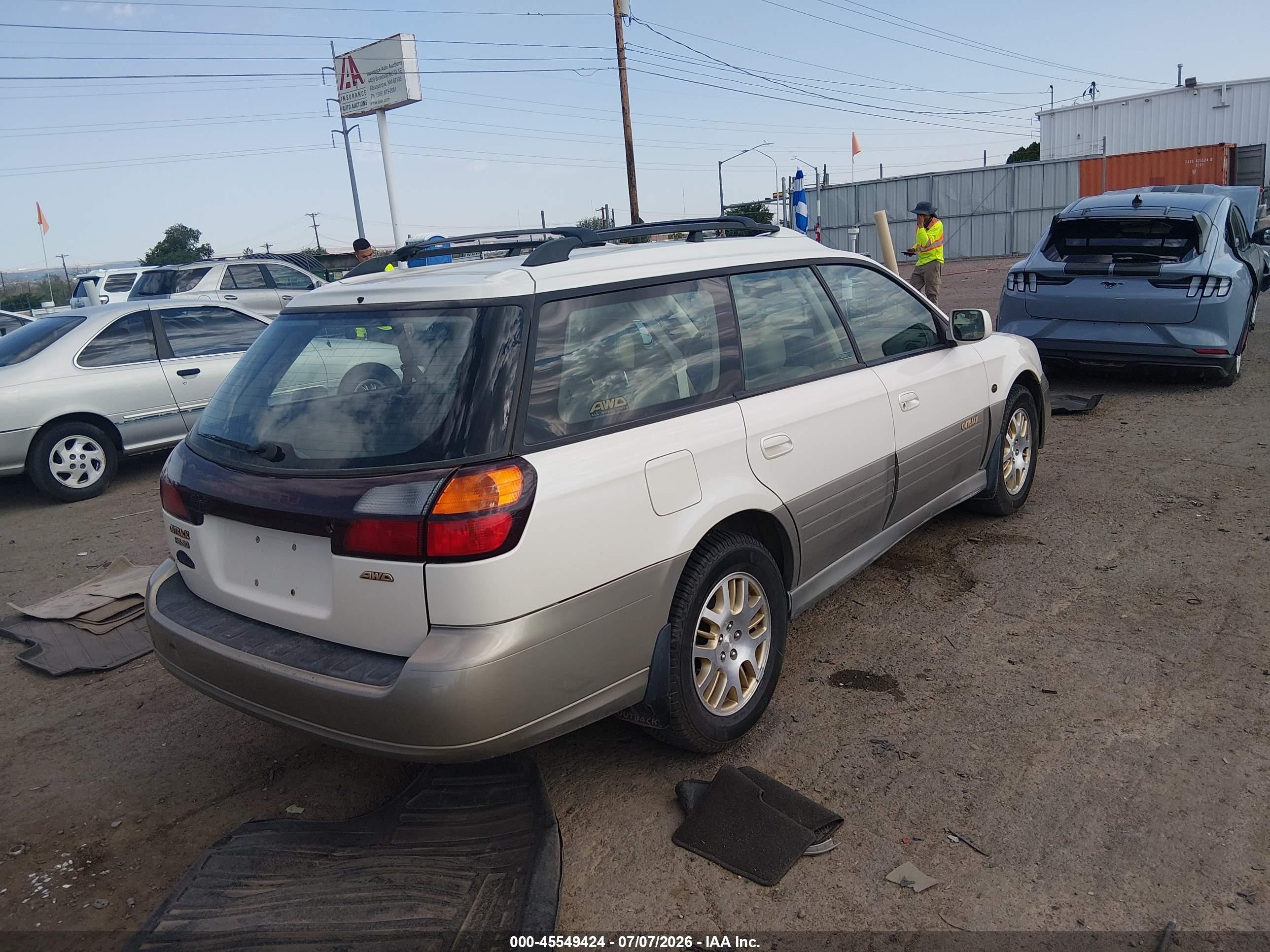 2002 Subaru Outback H6-3.0 L.l. Bean Edition White vin: 4S3BH806927664716