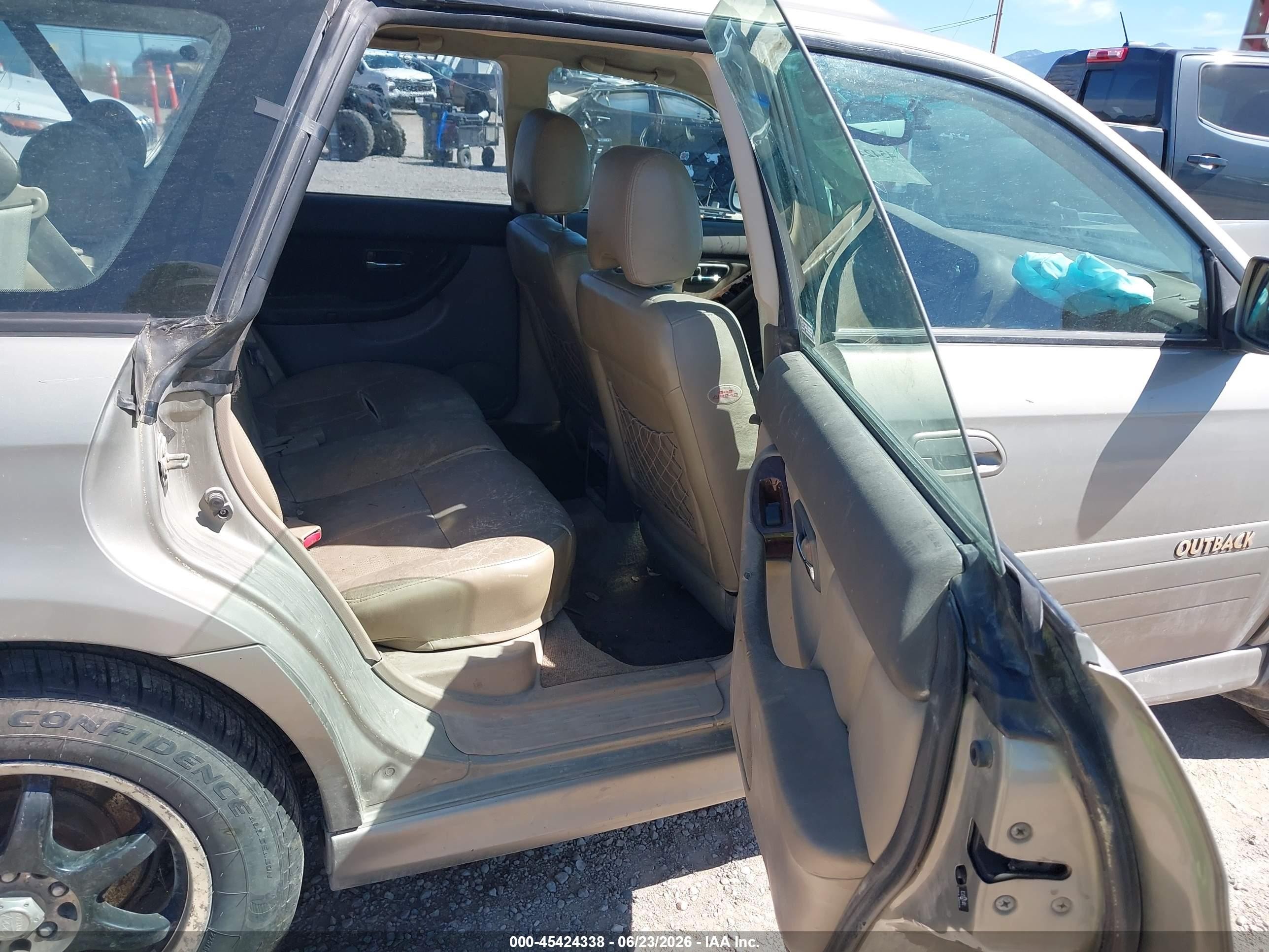 2003 Subaru Outback H6-3.0 L.l. Bean Edition Золотой vin: 4S3BH806X37634786
