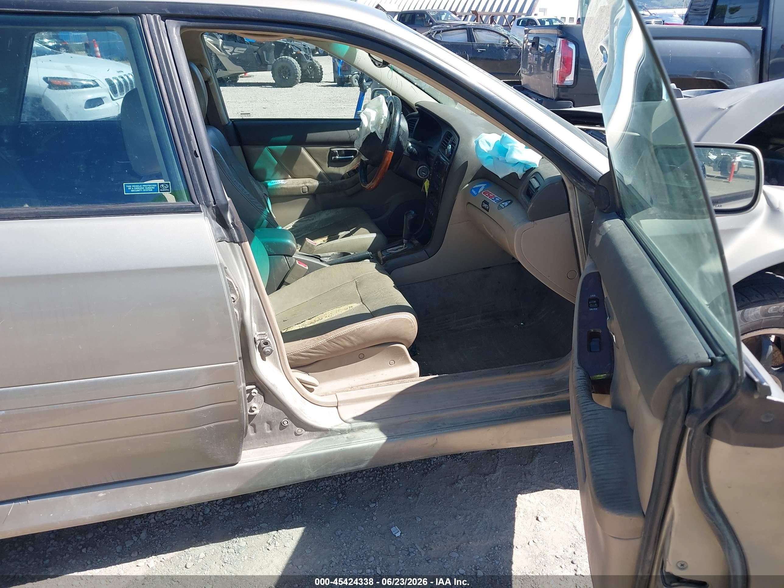 2003 Subaru Outback H6-3.0 L.l. Bean Edition Золотой vin: 4S3BH806X37634786
