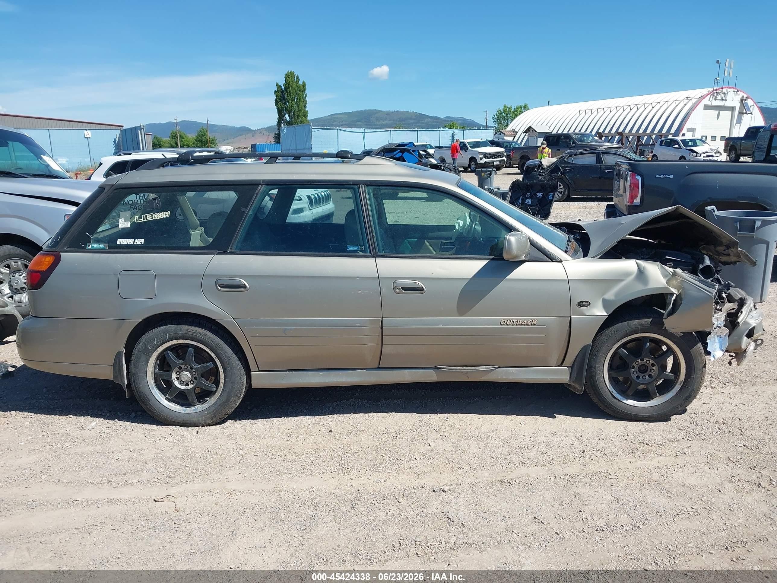 2003 Subaru Outback H6-3.0 L.l. Bean Edition Золотой vin: 4S3BH806X37634786
