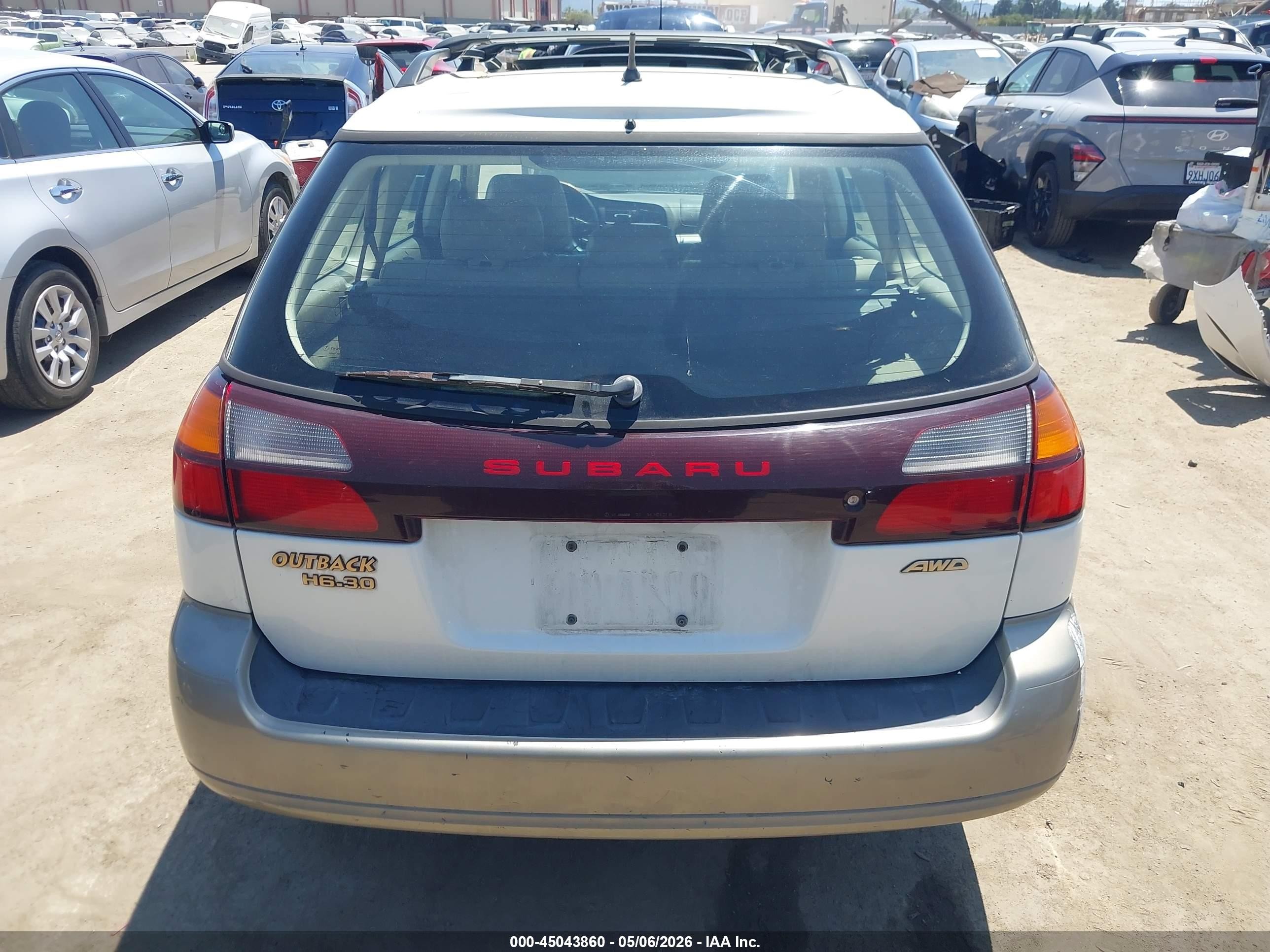 2003 Subaru Outback H6-3.0 L.l. Bean Edition Кремовый vin: 4S3BH806X37635856
