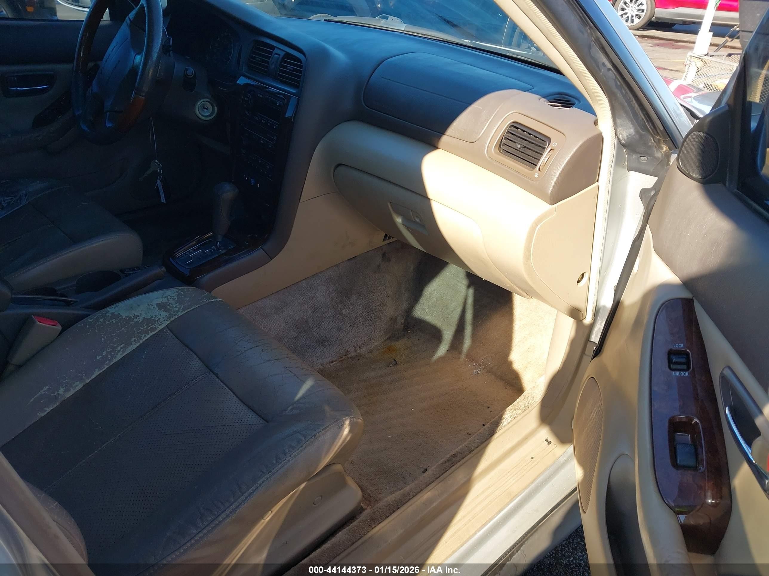 2004 Subaru Legacy Outback H6 3.0 Ll Bean Серебряный vin: 4S3BH806X47616368