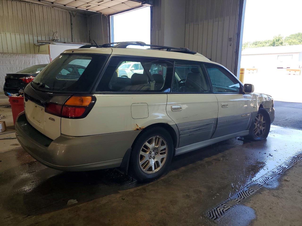2003 Subaru Legacy Outback H6 3.0 Vdc White vin: 4S3BH896137650457
