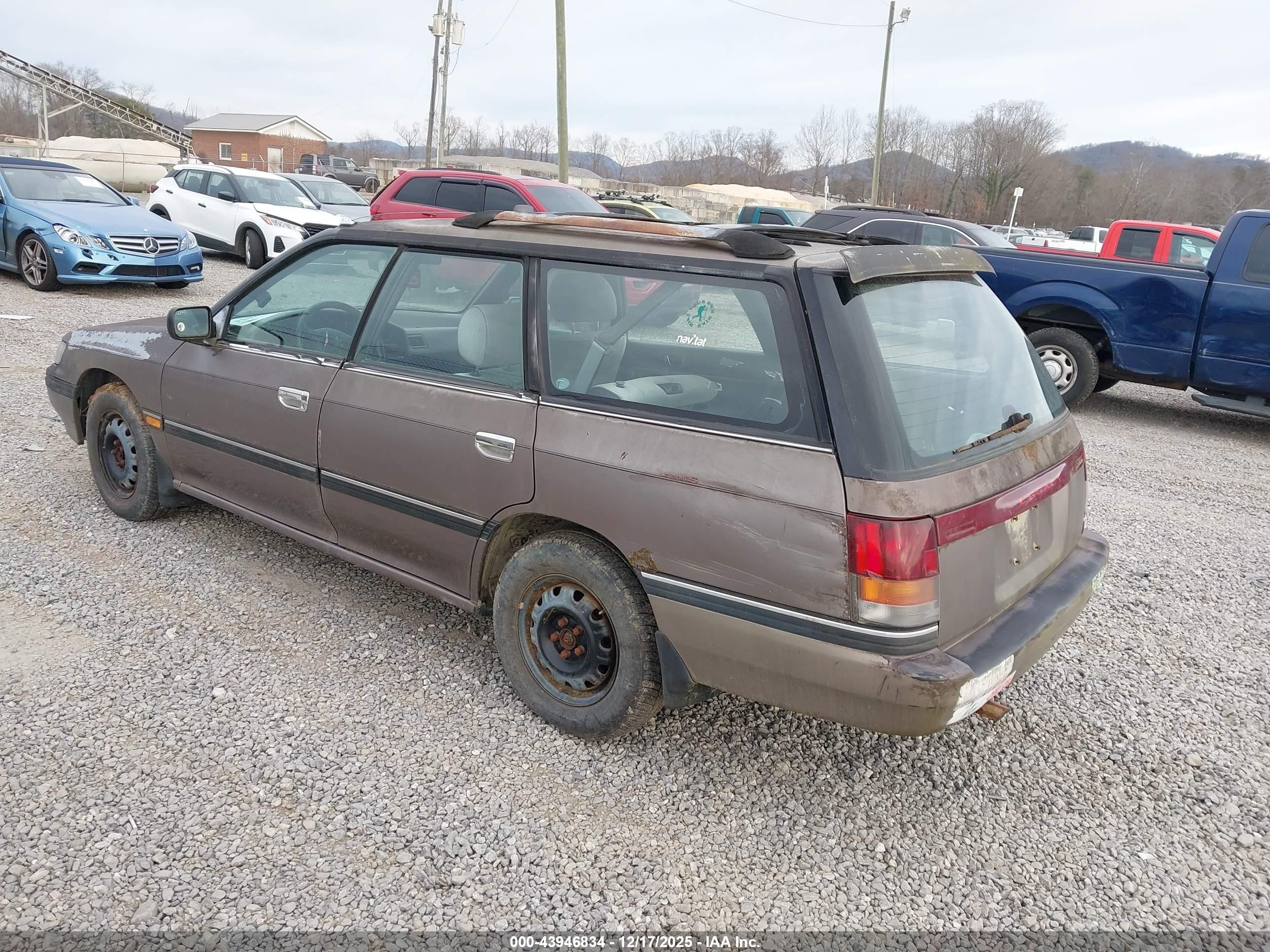1993 Subaru Legacy L Brown vin: 4S3BJ6338P7958951