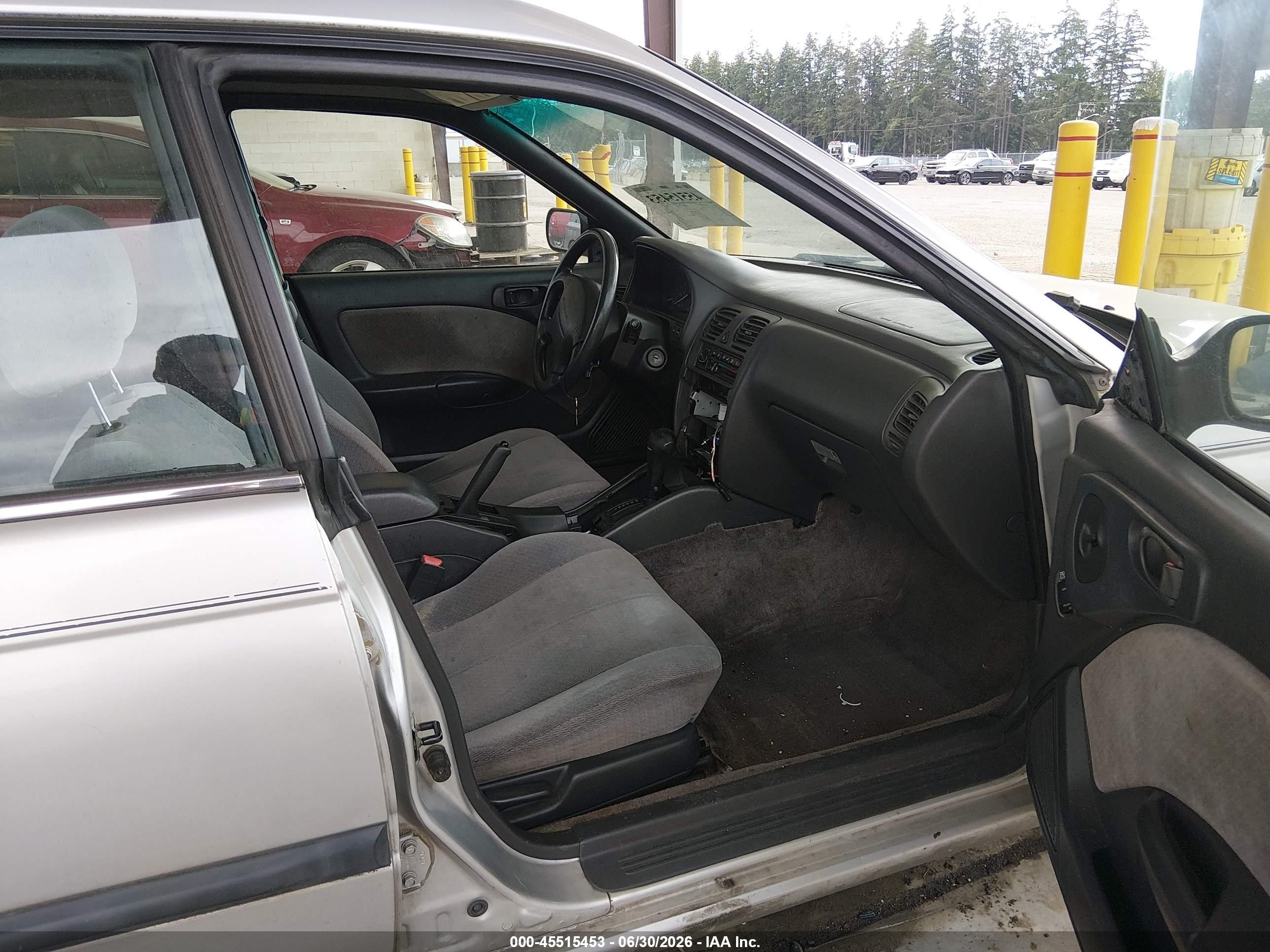 1997 Subaru Legacy L/postal Right-hand Drive Silver vin: 4S3BK4353V7309624
