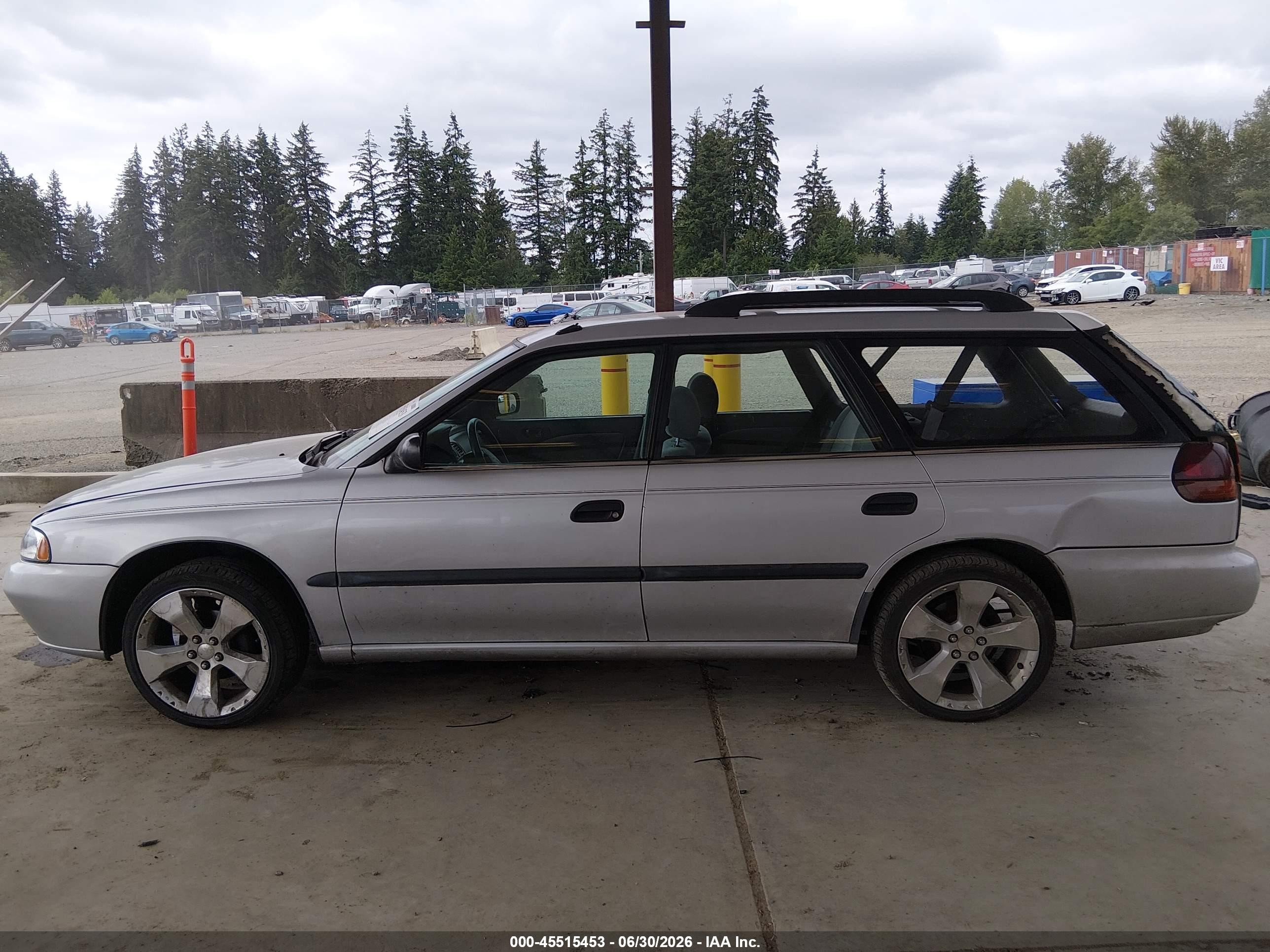 1997 Subaru Legacy L/postal Right-hand Drive Silver vin: 4S3BK4353V7309624