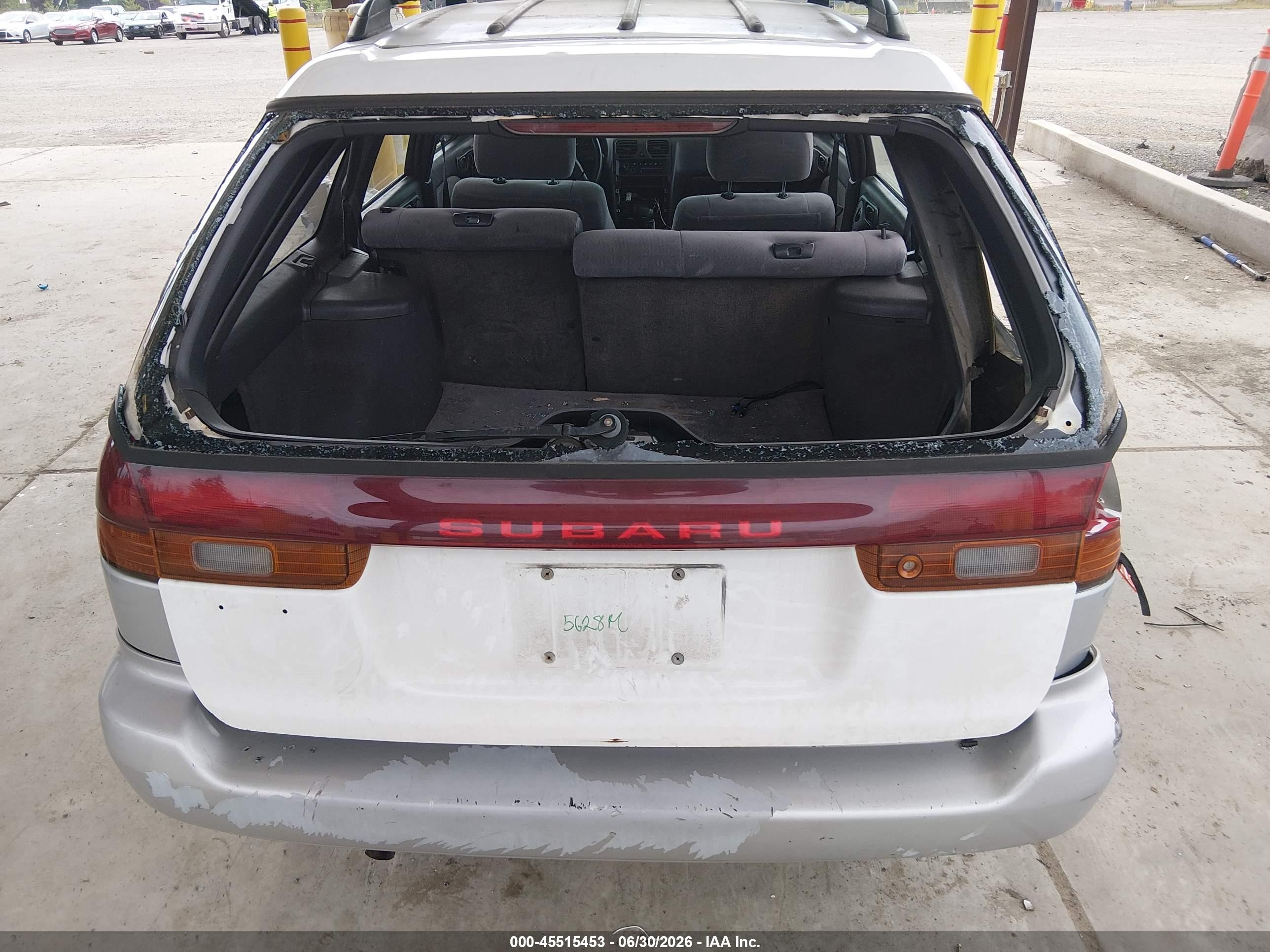 1997 Subaru Legacy L/postal Right-hand Drive Silver vin: 4S3BK4353V7309624