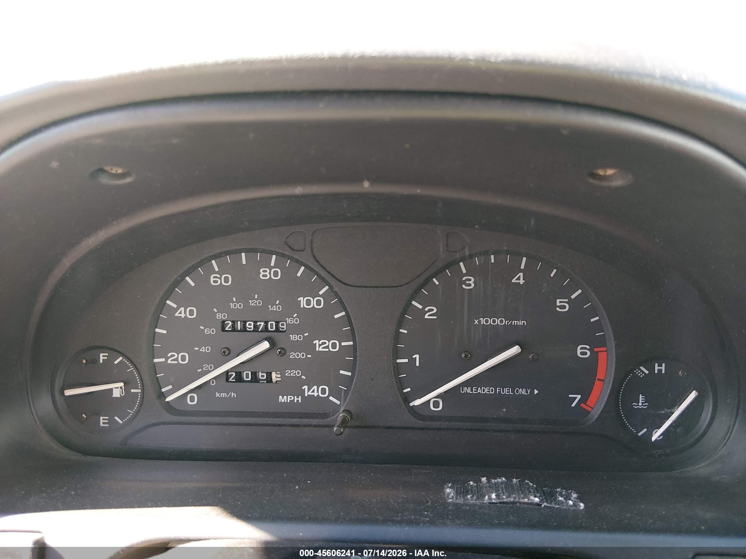 1996 Subaru Legacy L Silver vin: 4S3BK4356T7937528