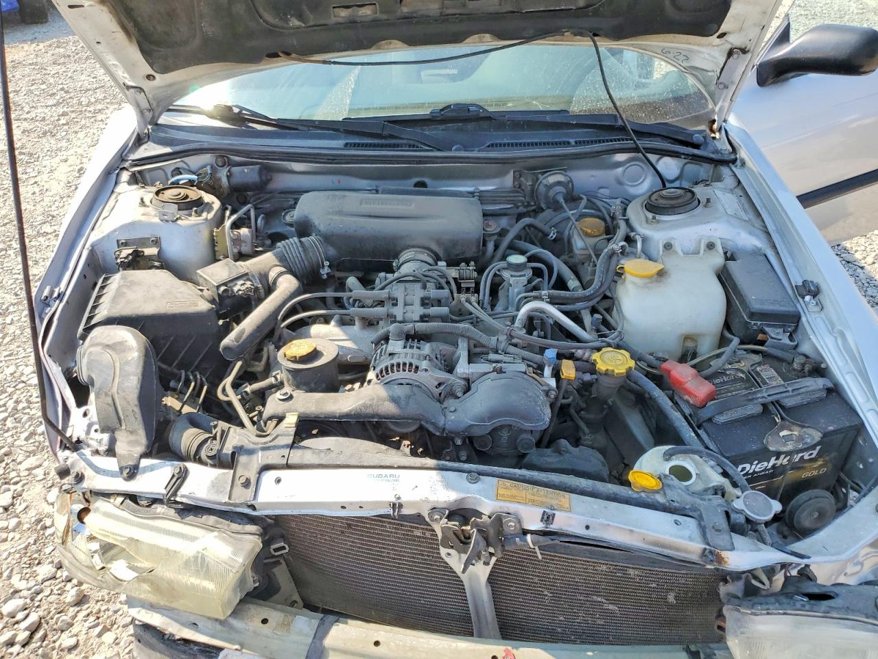 1998 Subaru Legacy L Silver vin: 4S3BK4357W7311975