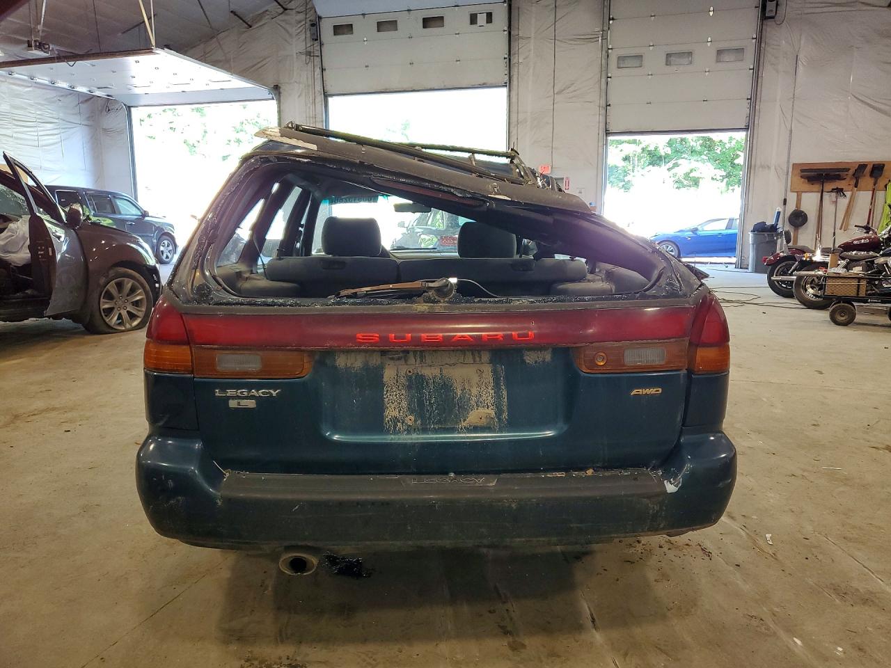 1996 Subaru Legacy L Зеленый vin: 4S3BK435XT6304942