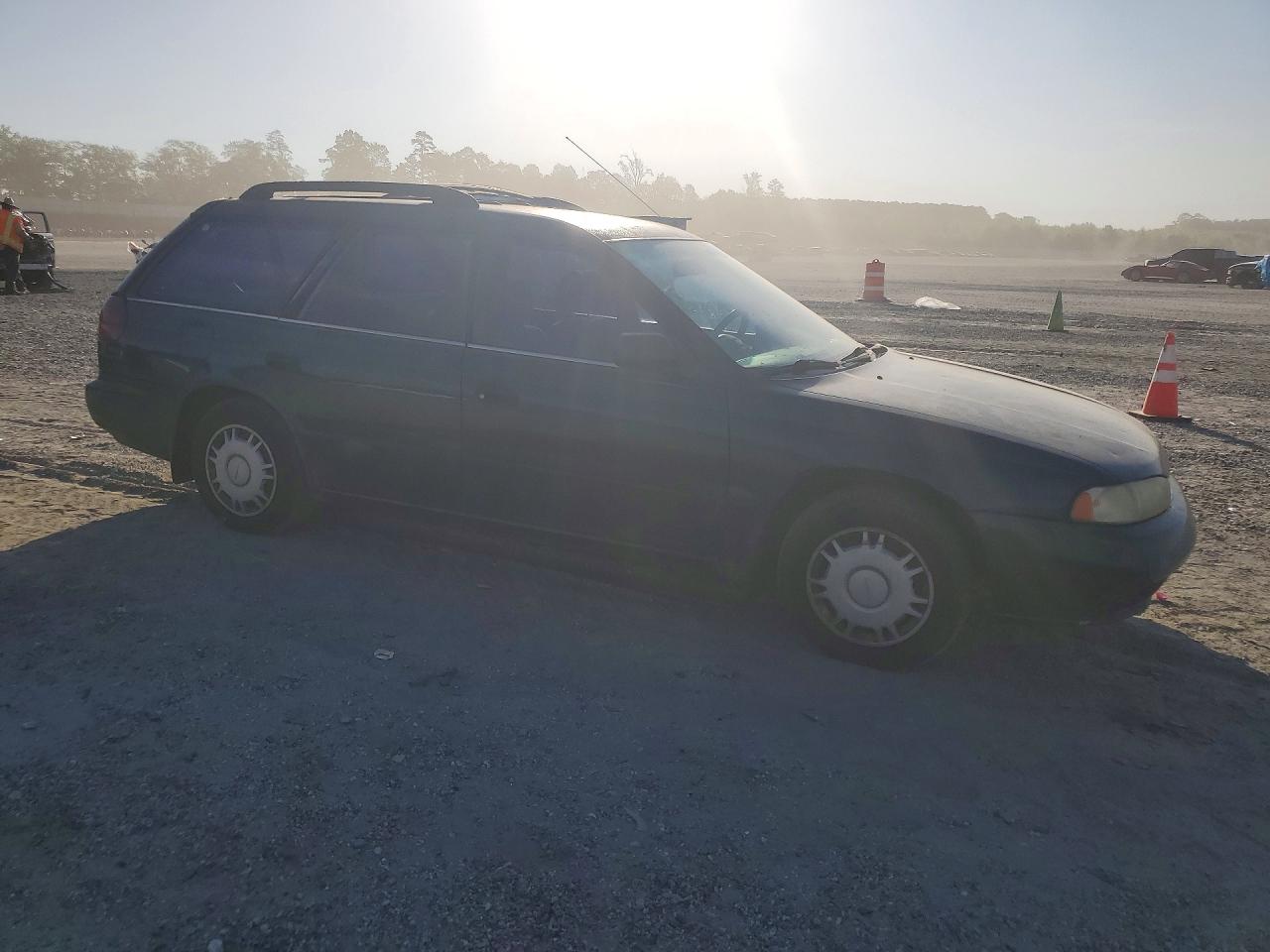 1995 Subaru Legacy L Green vin: 4S3BK6352S7340760