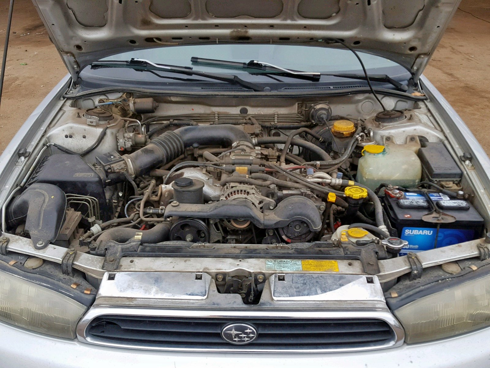 1995 Subaru Legacy L Silver vin: 4S3BK6359S6352250